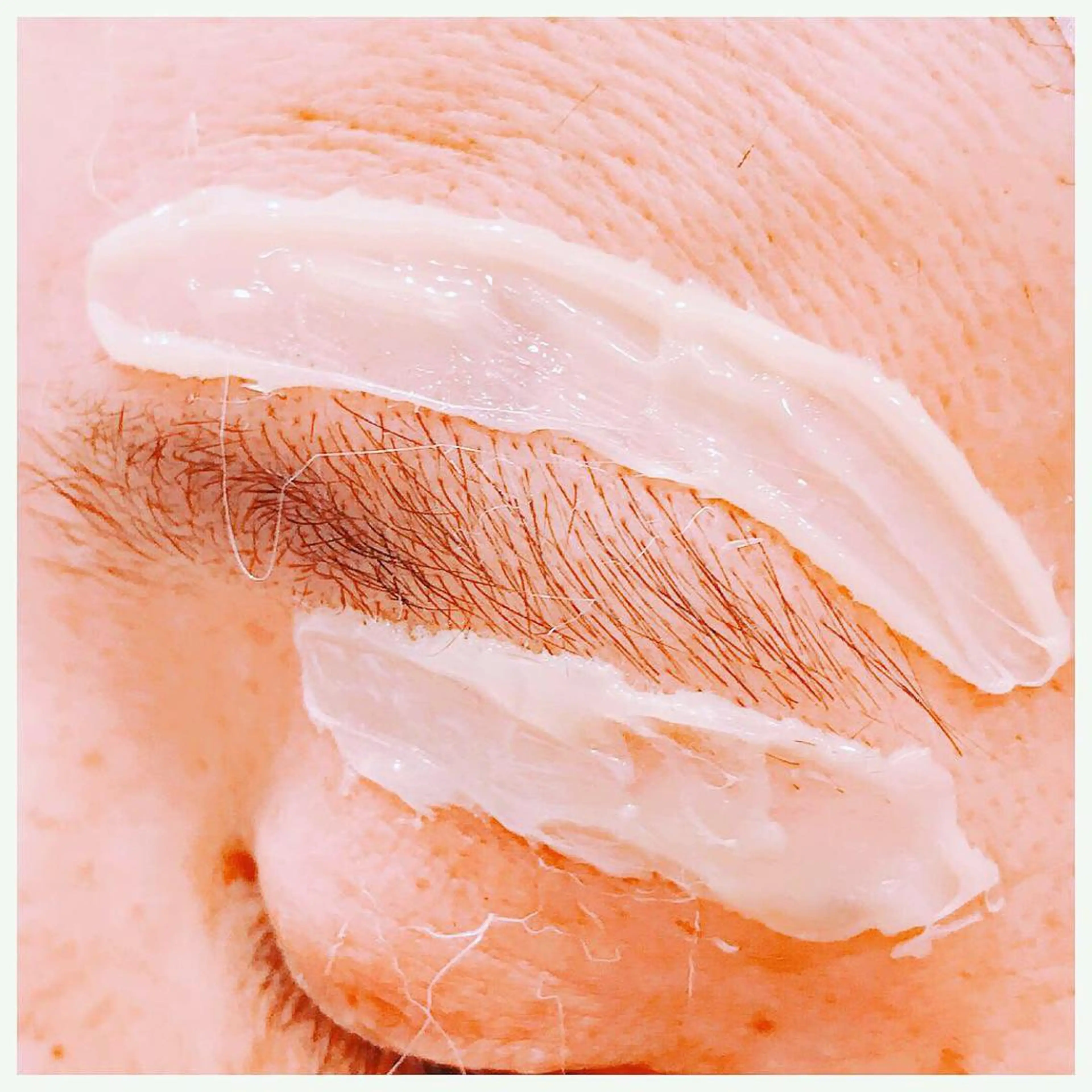 アイブロウ 眉毛ワックス脱毛 🌈Raffelia ラフェリア✨のエステ・リラクイメージ