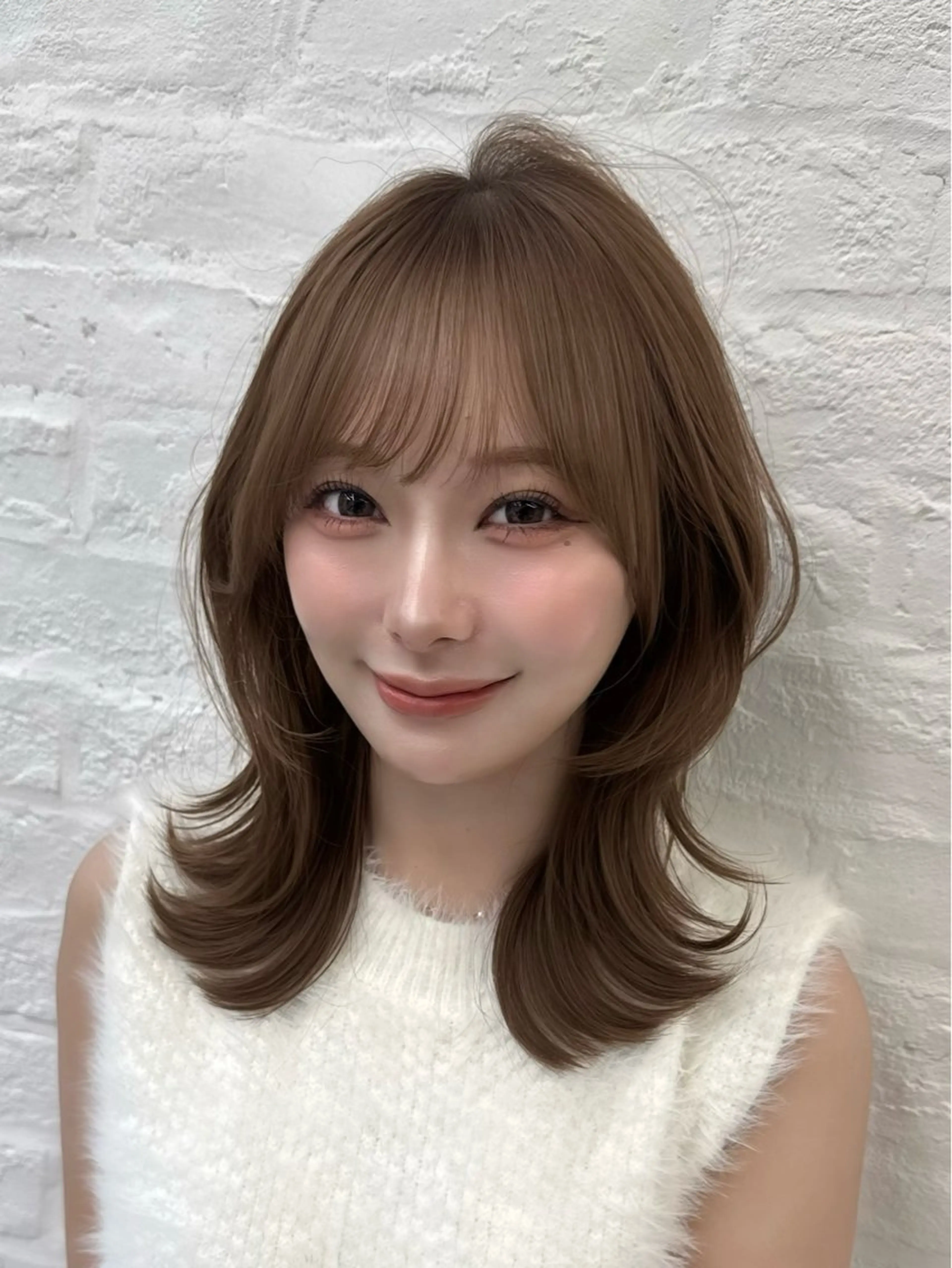 セミロング カラー 顔周りカット 韓国風ヘア レイヤーカット おくれ毛 サイドバング カット ヘアカラー 高島大登/顔周り /レイヤーカットのヘアスタイル