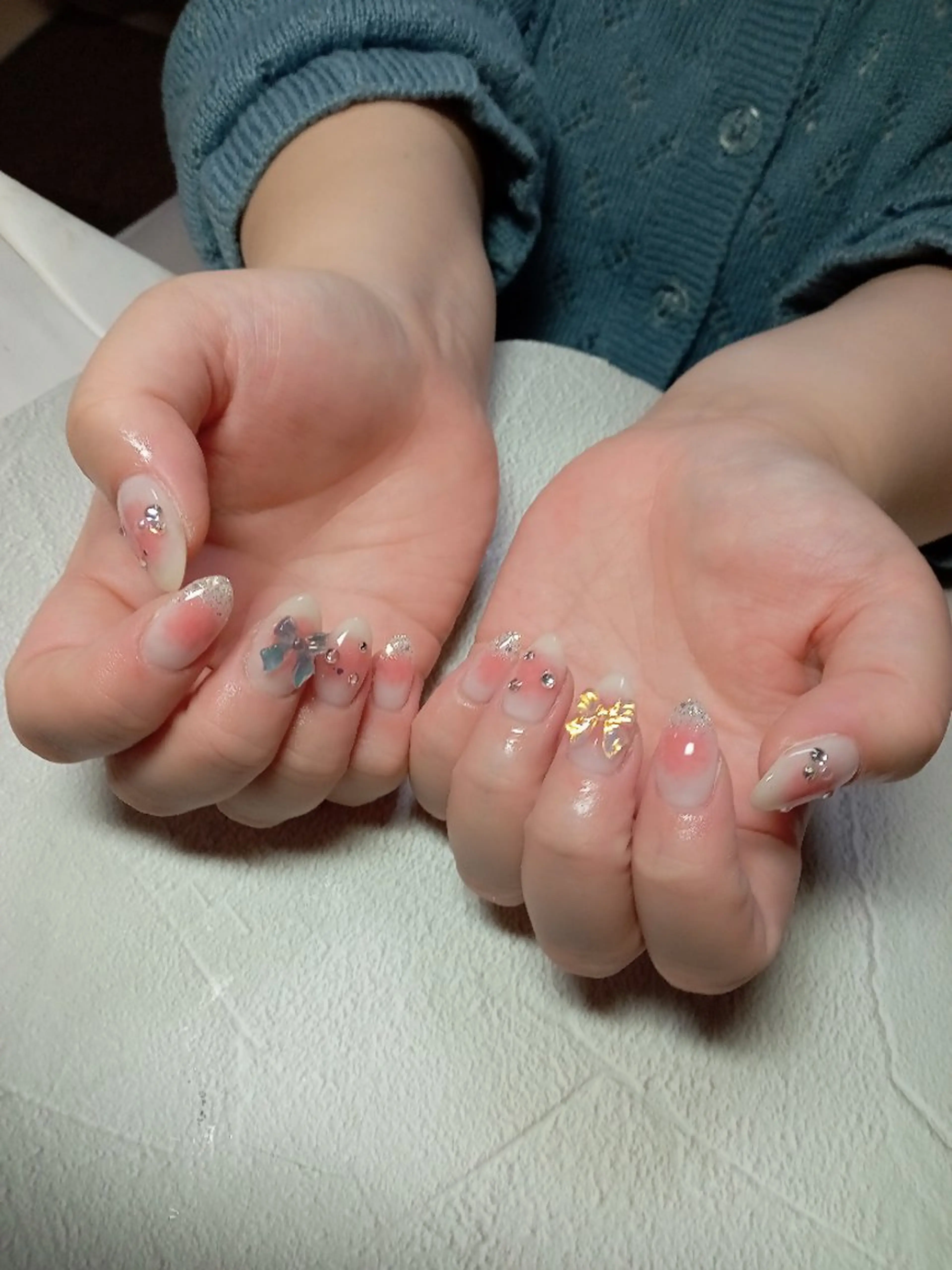 ネイル ジェルネイル キラキラネイル ミラーネイル パラジェル リボン ハンドネイル flure de neige yukiのネイルデザイン