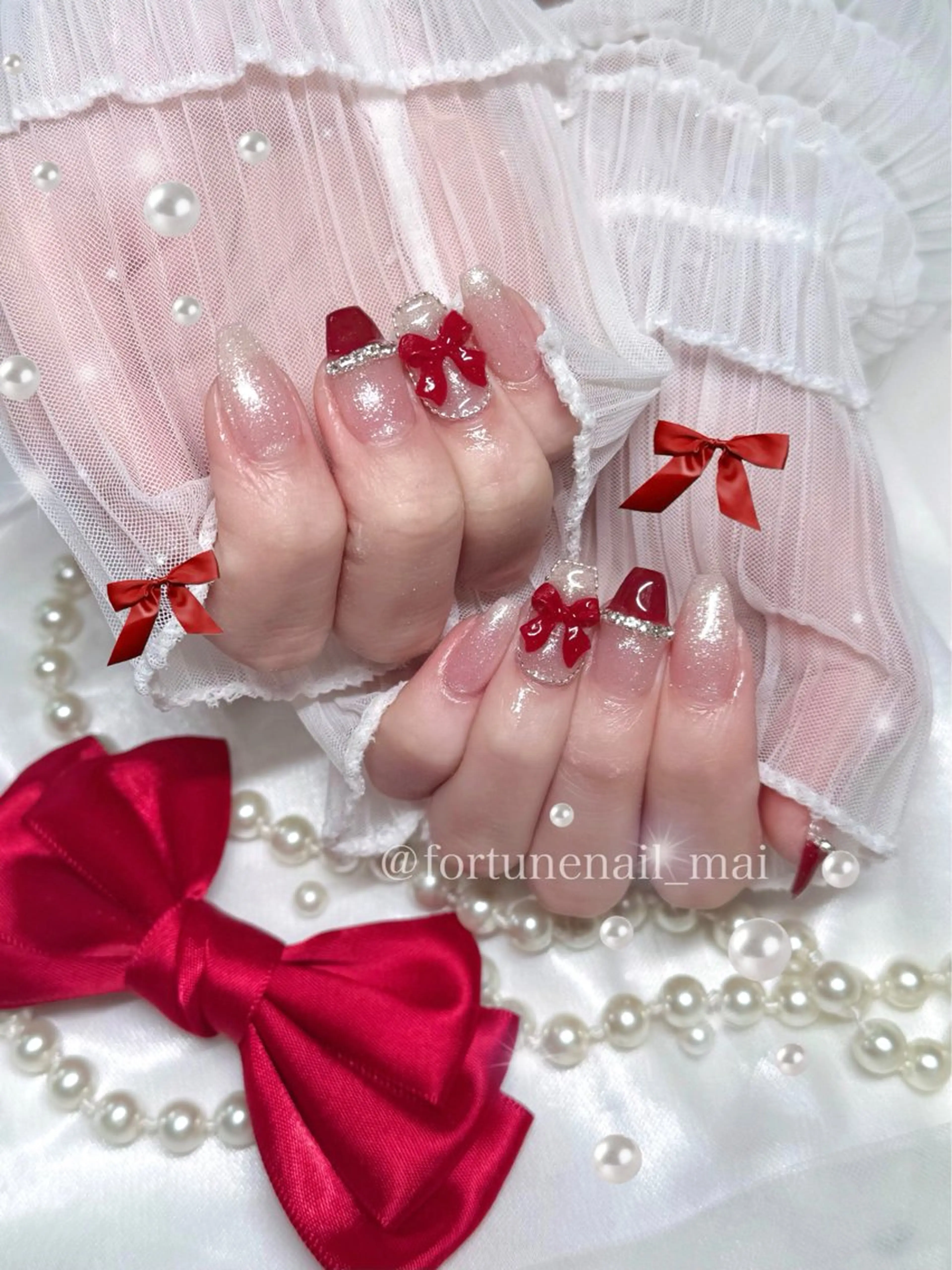 ネイル 冬ネイル クリスマス ハンドネイル 🎀Mai 🎀最短1/12🈳のネイルデザイン