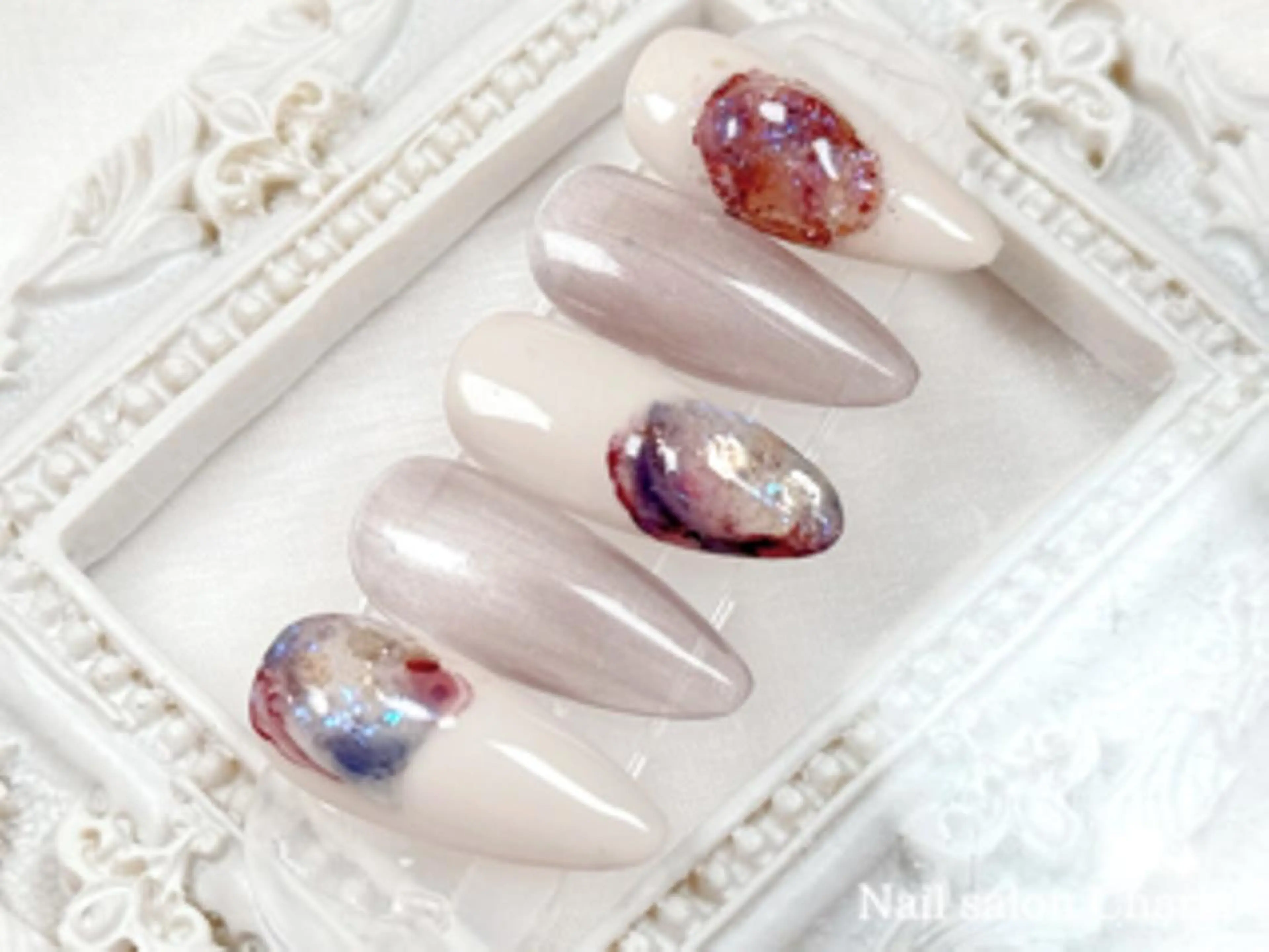 ネイル Nailsalon Charis.yuのネイルデザイン