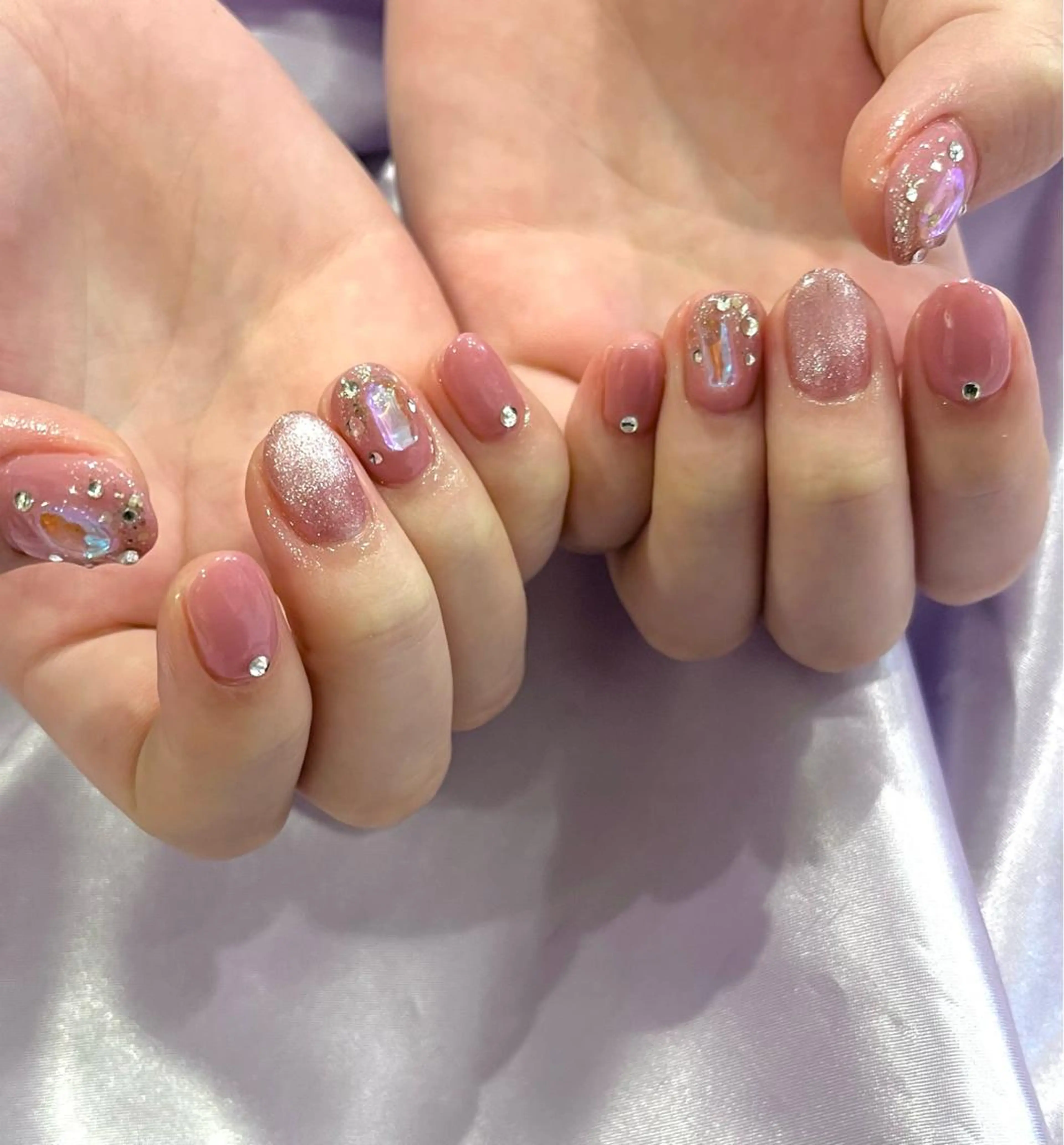 ネイル ゴールド キラキラネイル 韓国ネイル ラメ(グリッター) ロングネイル para ☀︎ sol by BECK所属・Para Sol nail　Maoのネイルデザイン