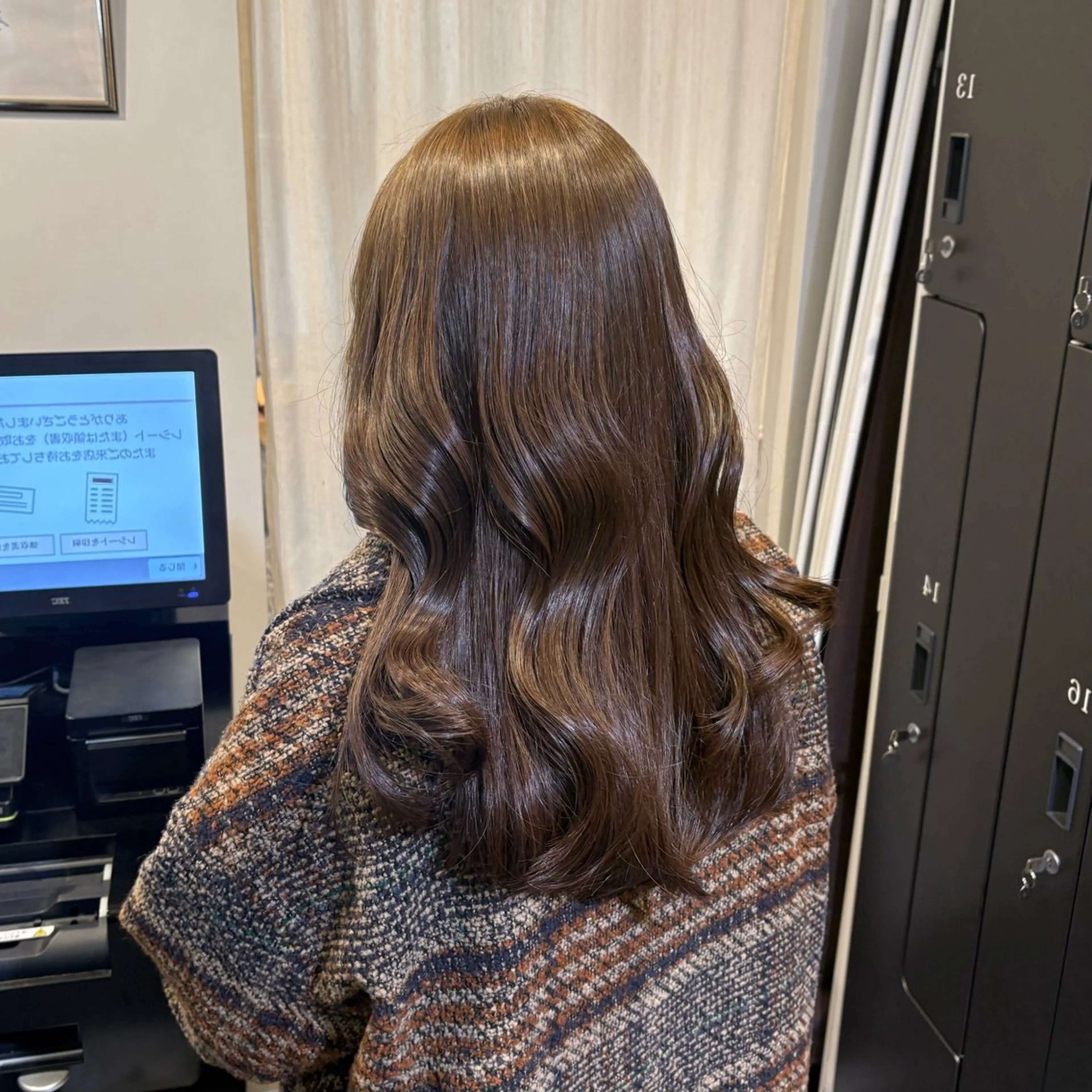 ロング カラー ブラウンカラー チョコレートブラウン 似合わせカット ヘアカラー トリートメント 🖤大人可愛い⌇ 𝐑 𝐈 𝐎🖤のヘアスタイル