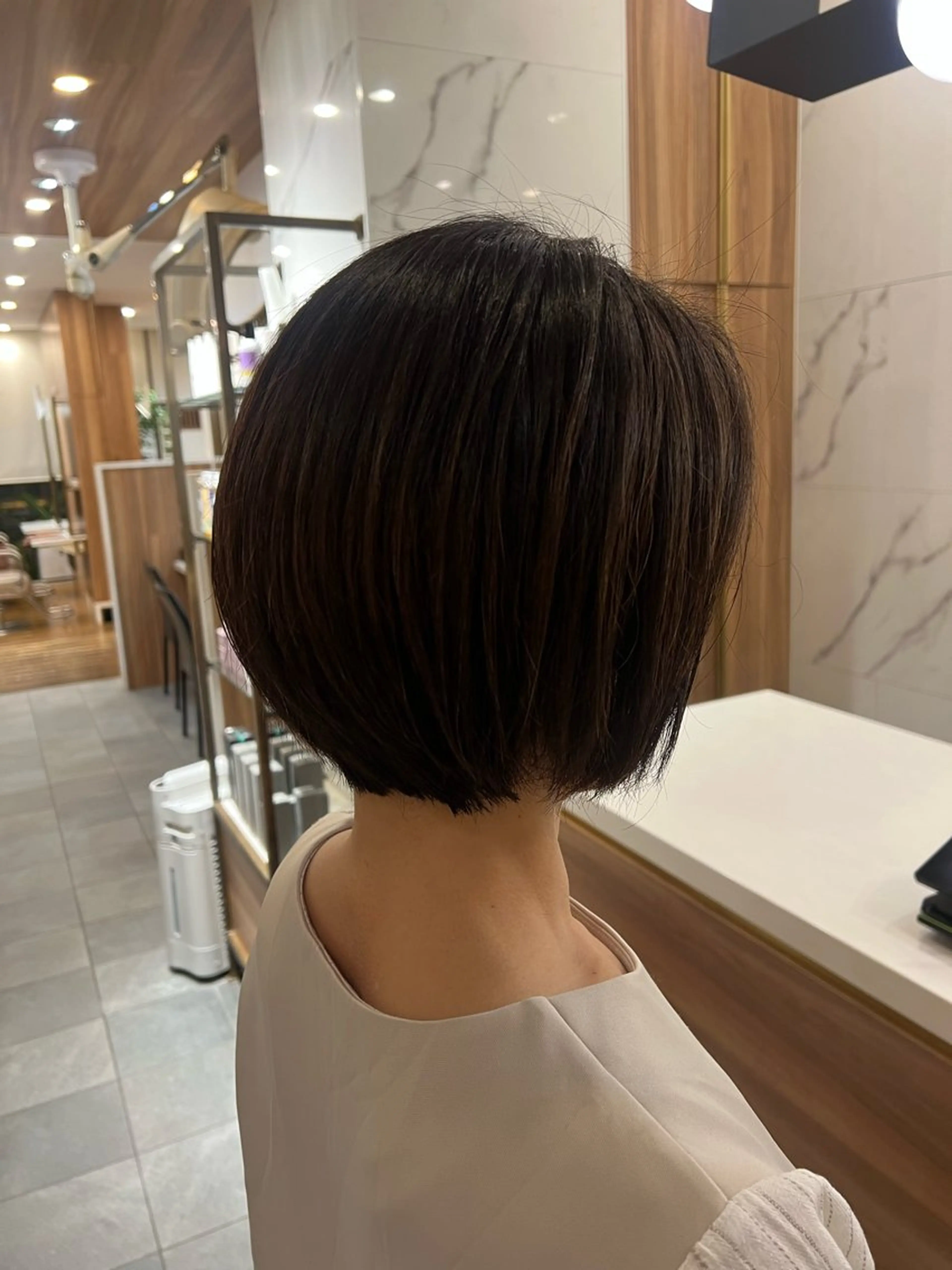 ショート 村中 逸紀のヘアスタイル