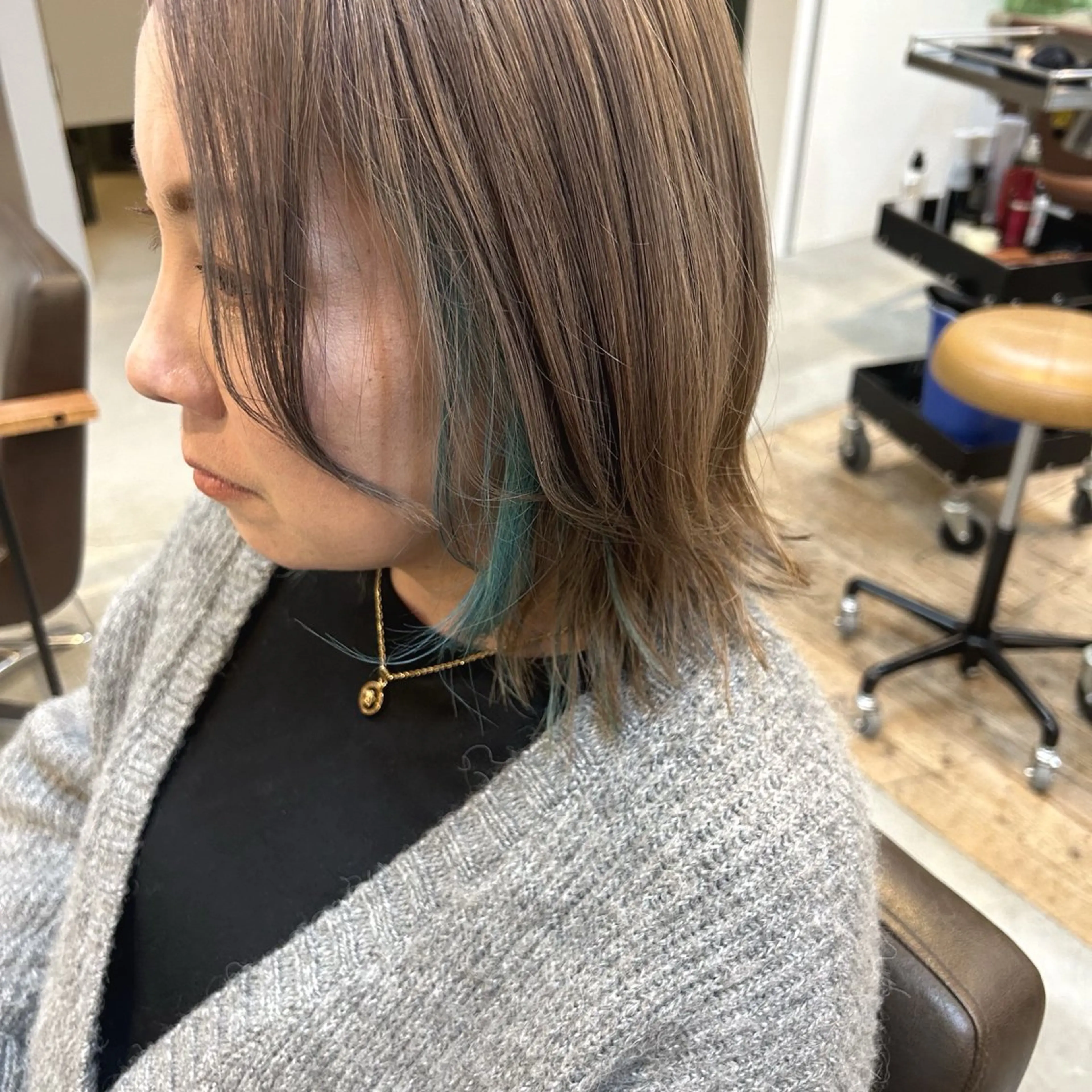 ミディアム カット ヘアカラー kachina所属・綿貫 美雪のヘアスタイル