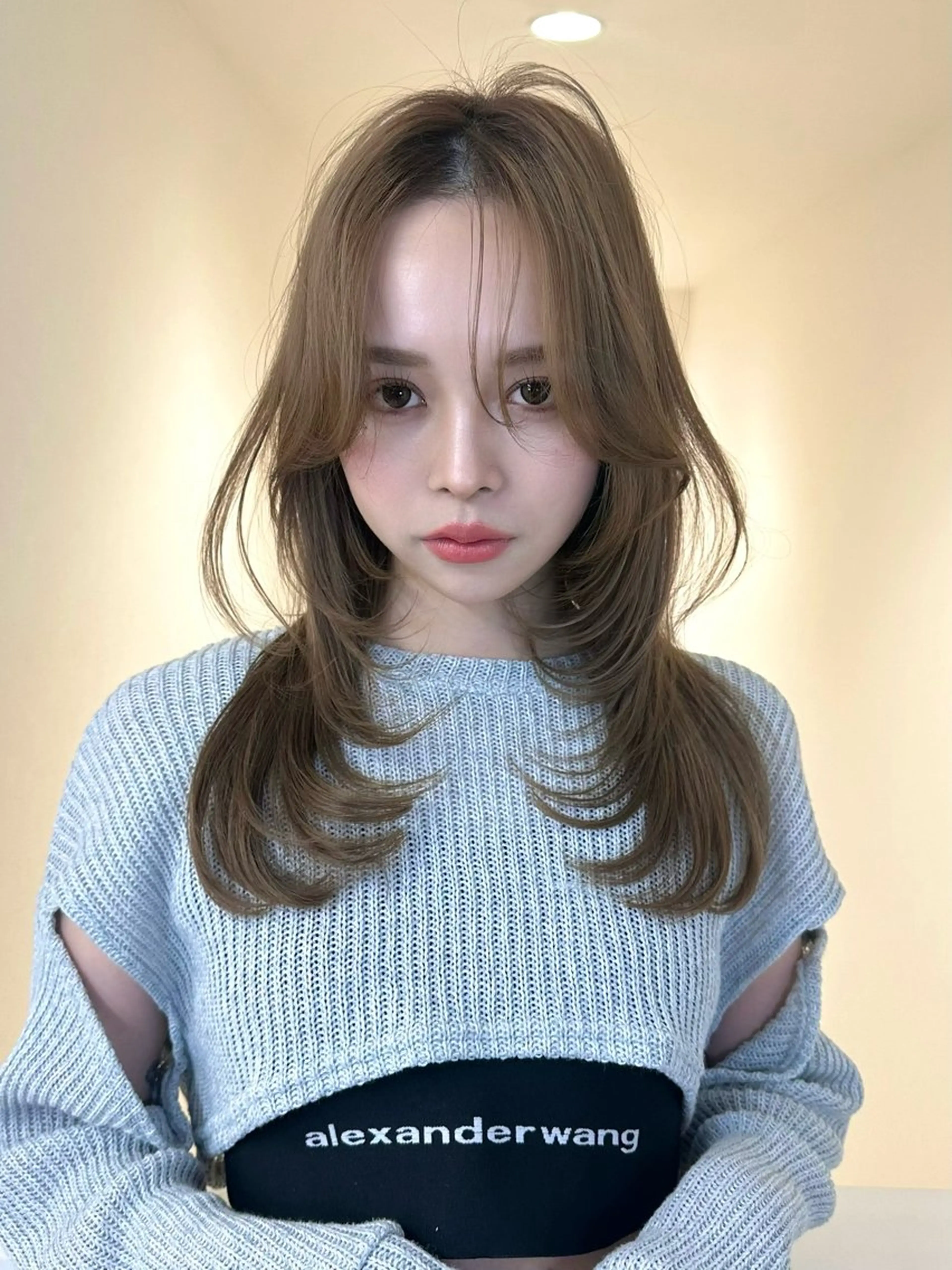 セミロング カラー ベージュカラー ブリーチ ミルクティーベージュ レイヤーカット 平成ギャル×韓国 mix💖MIKUのヘアスタイル