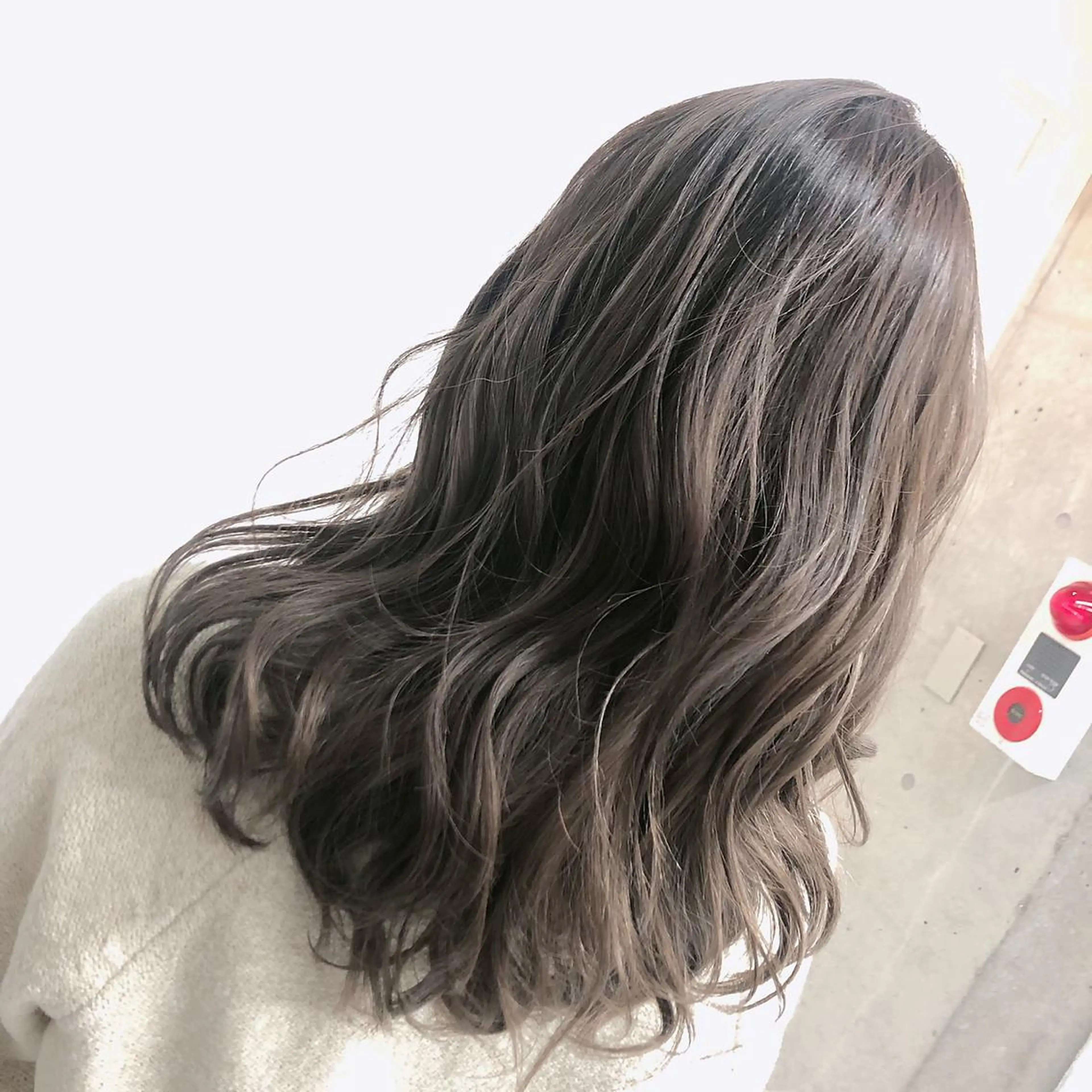 セミロング カラー ヘアアレンジ 【公式】amble luxe池袋東口🩷のヘアスタイル