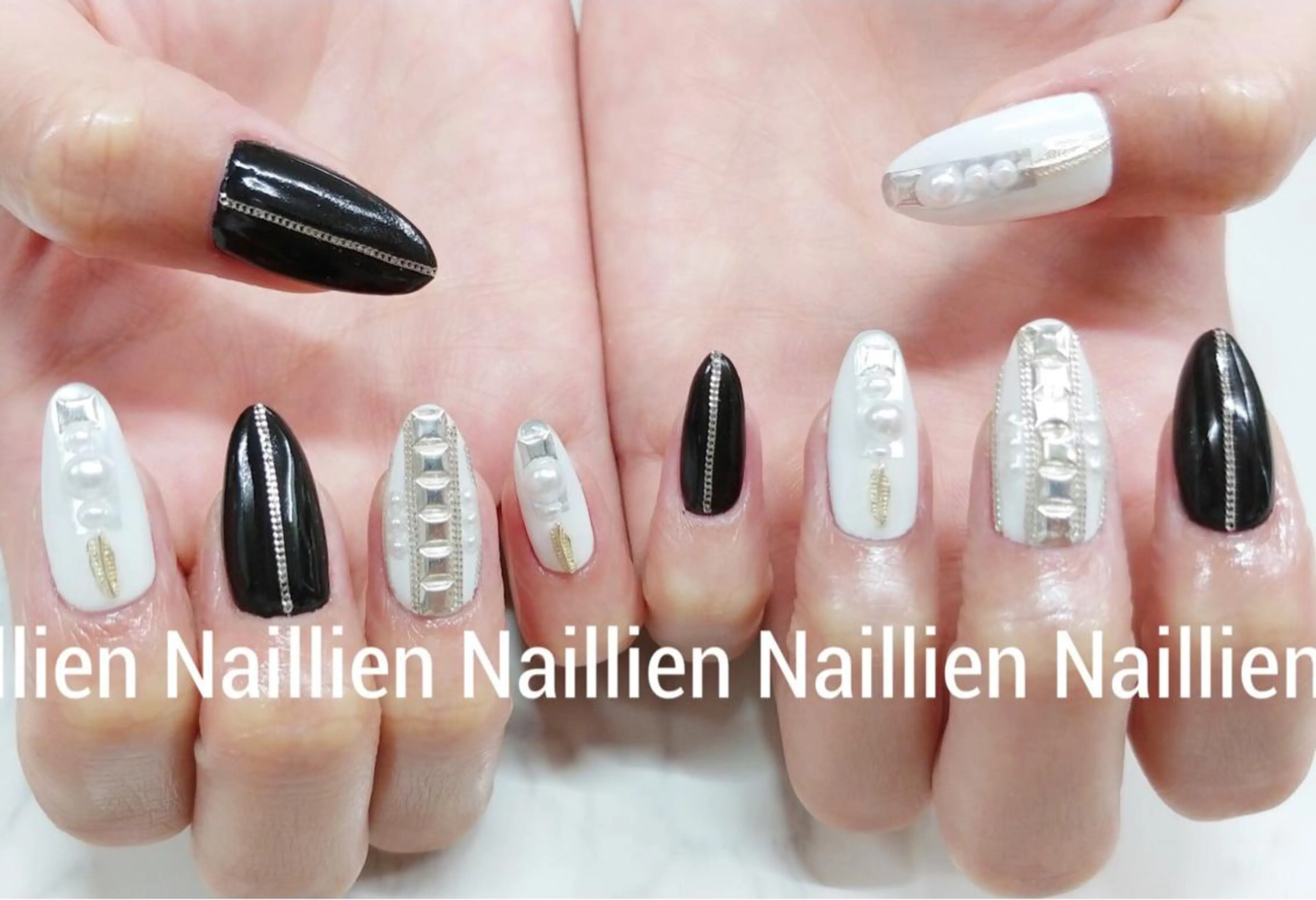 ネイル ホワイト Nail lieNのネイルデザイン
