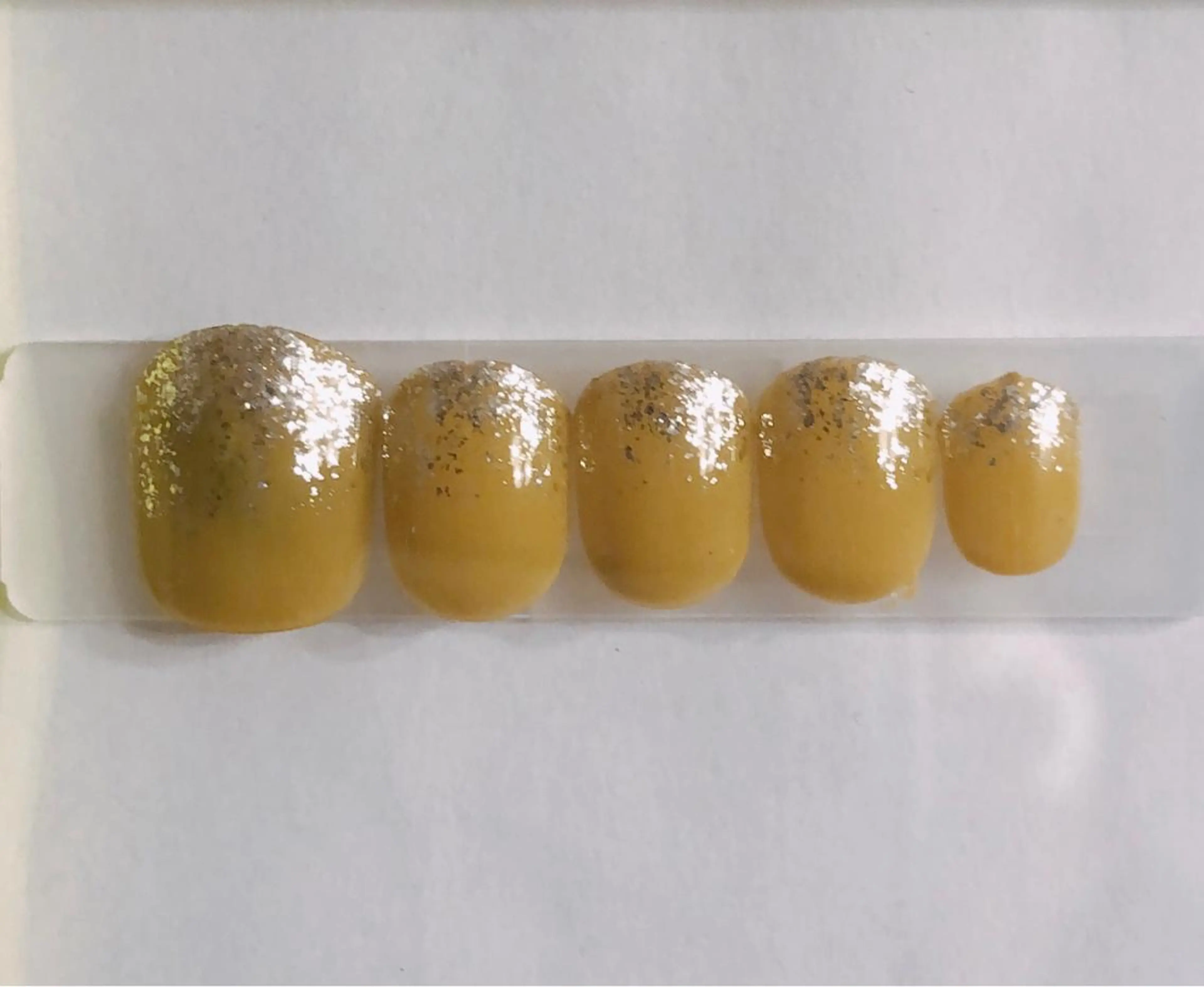 セミロング ネイル 長さ出し専門 nynaのネイルデザイン