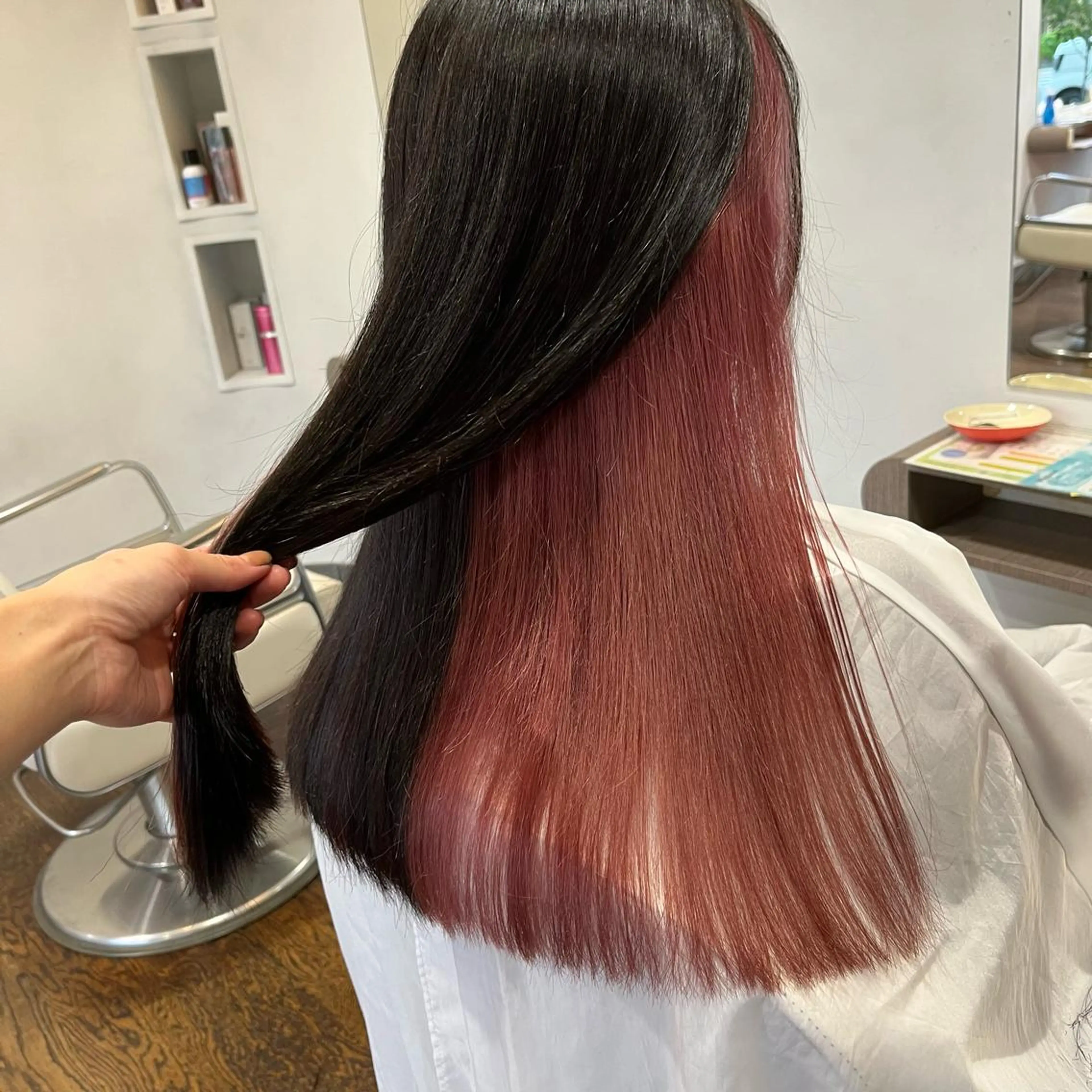 ロング カラー 中村 友香のヘアスタイル