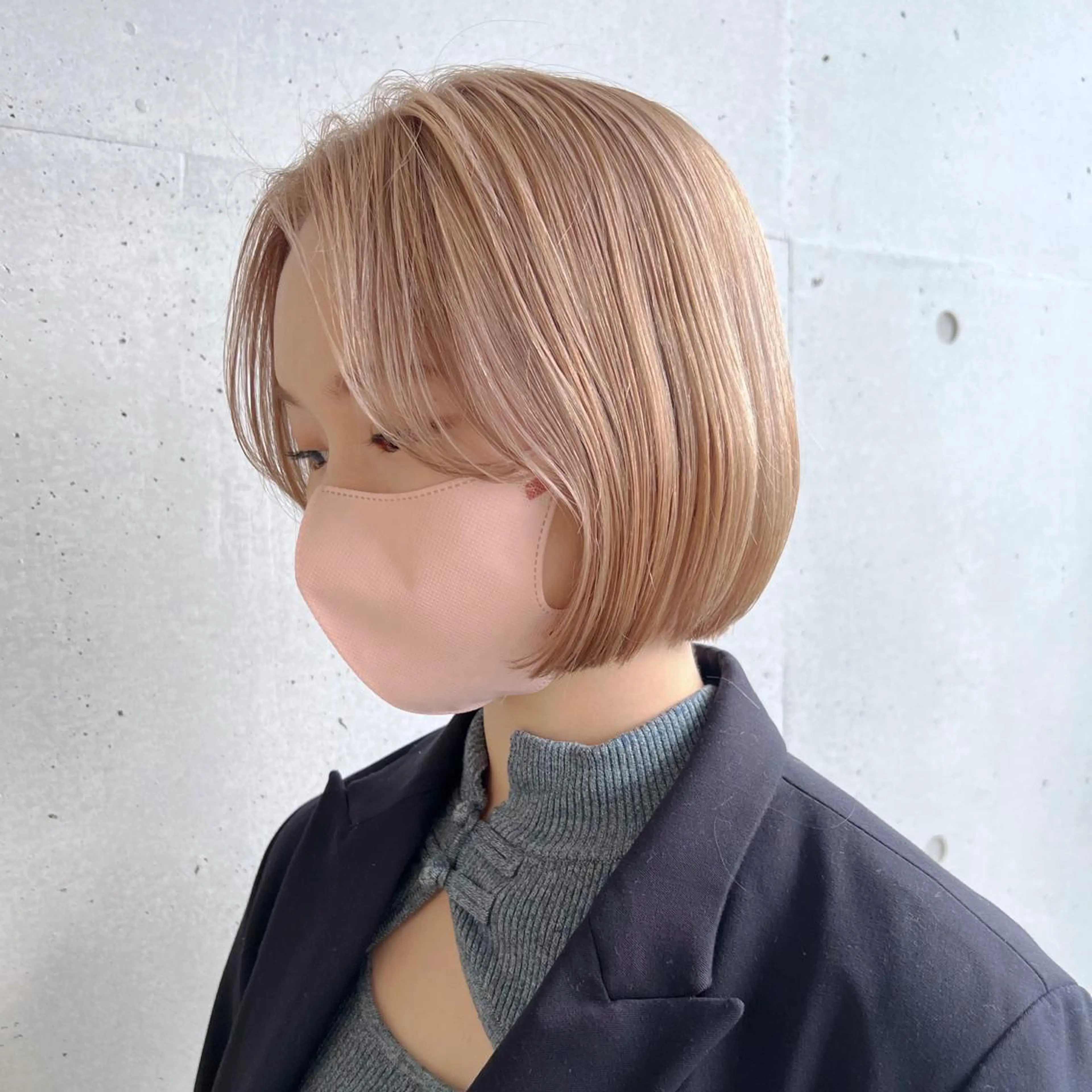 ショート カラー ベージュカラー ブリーチ ヘアカラー トリートメント ☕️ベージュカラー 内藤光哉☕️のヘアスタイル