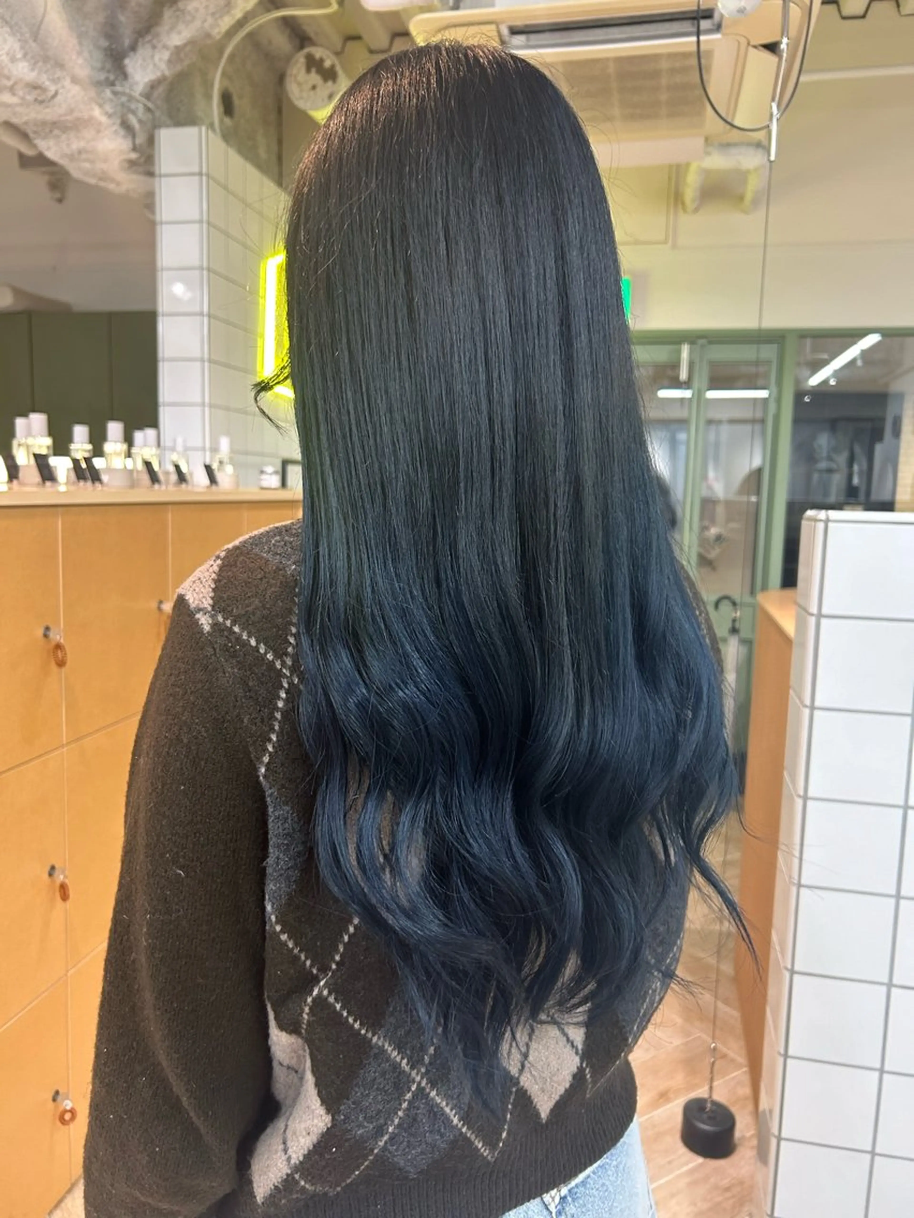 ロング カラー ブリーチ ヘアカラー トリートメント ベージュ/ダブルカラ ー/新潟駅/青柳萌果のヘアスタイル