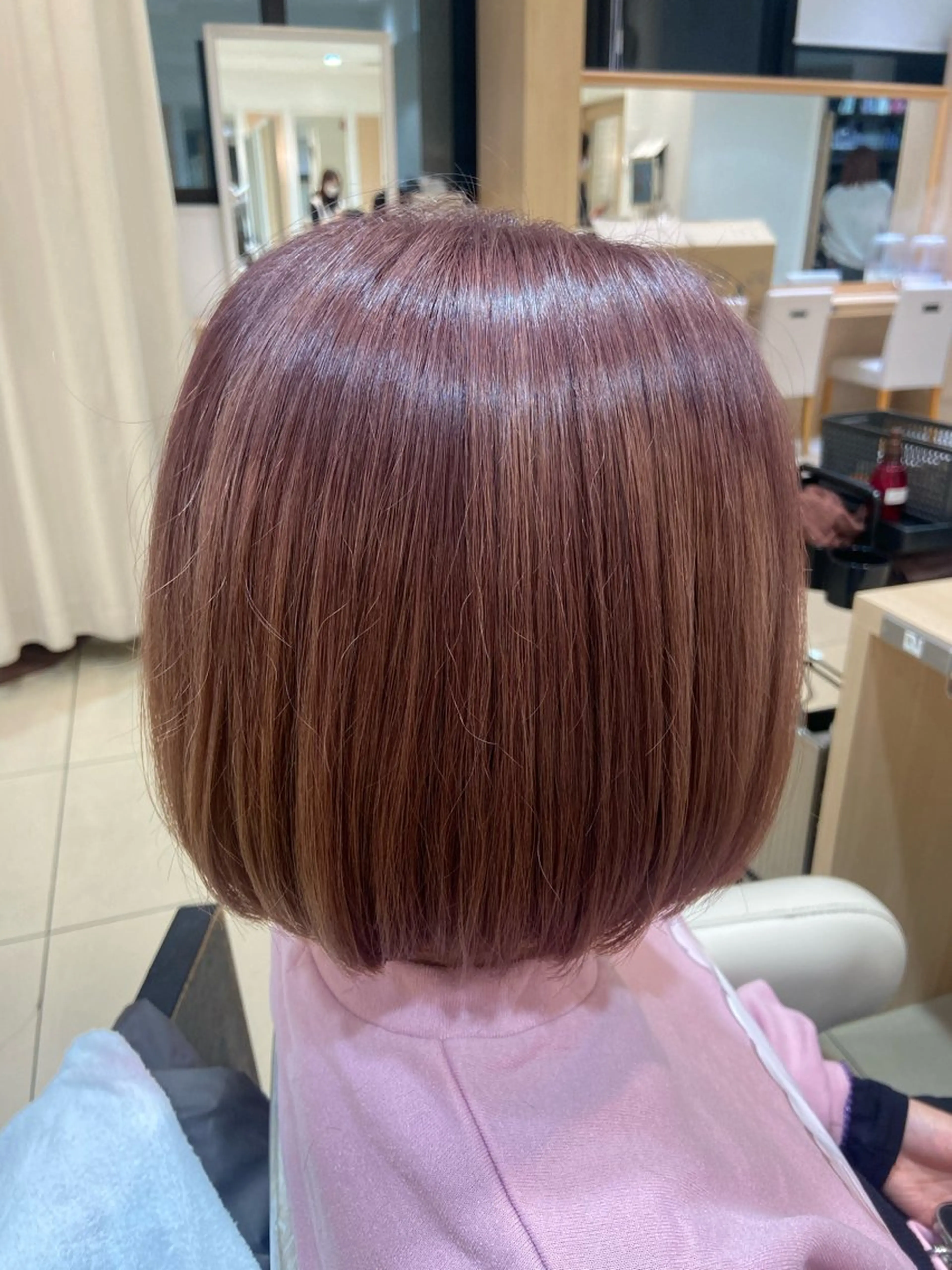 ミディアム カラー ベージュカラー ブリーチ ピンクカラー ピンクベージュ 🌙Ash中目黒 坪内沙月🌙のヘアスタイル