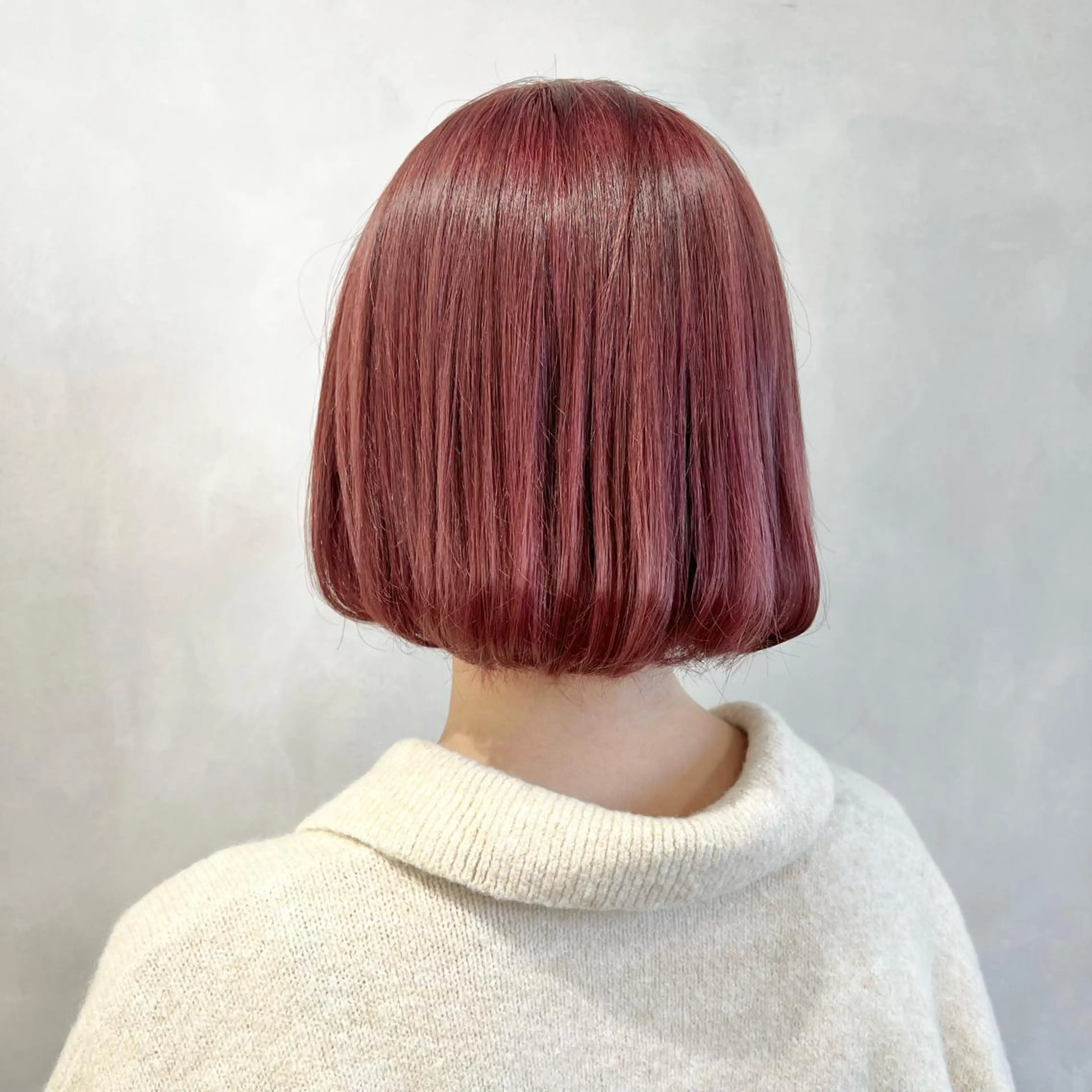 ショート カラー 🤍髪質改善➕透明感 カラー🤍川上葵のヘアスタイル