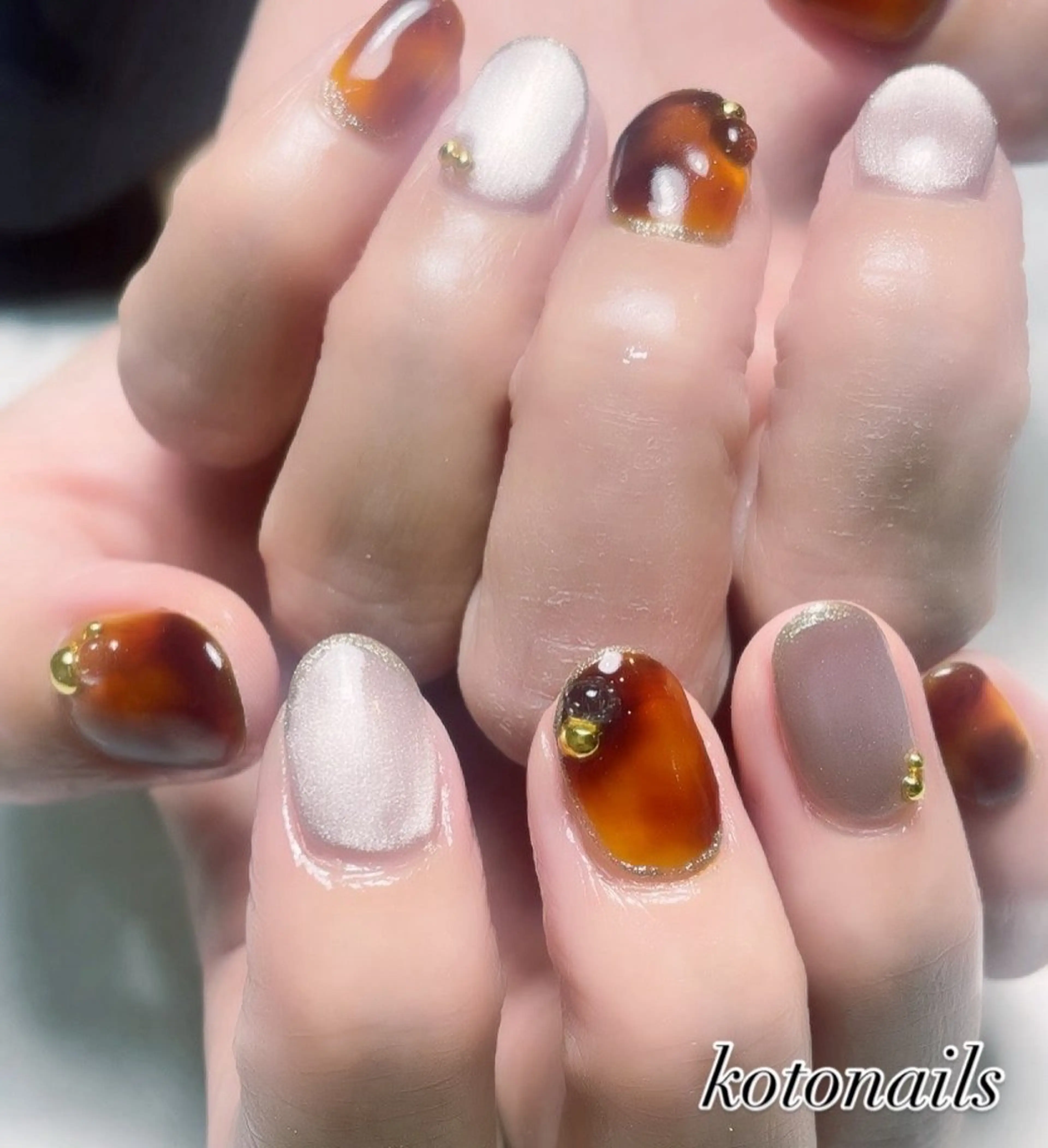 ネイル べっ甲ネイル ニュアンスネイル koto nails所属・koto nailsのネイルデザイン