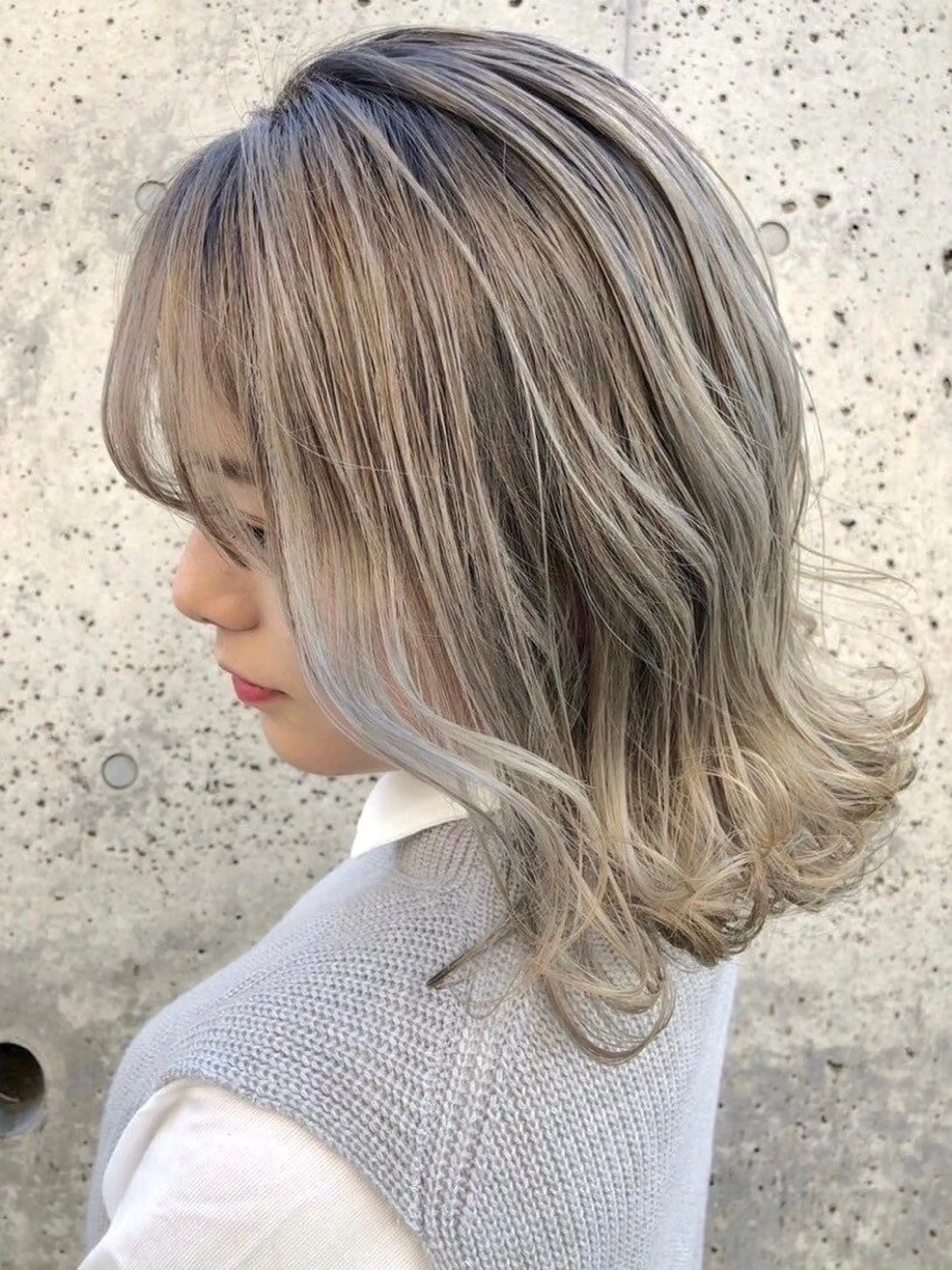 ミディアム カット ヘアカラー トリートメント 🌟髪質改善 /Ogaのヘアスタイル