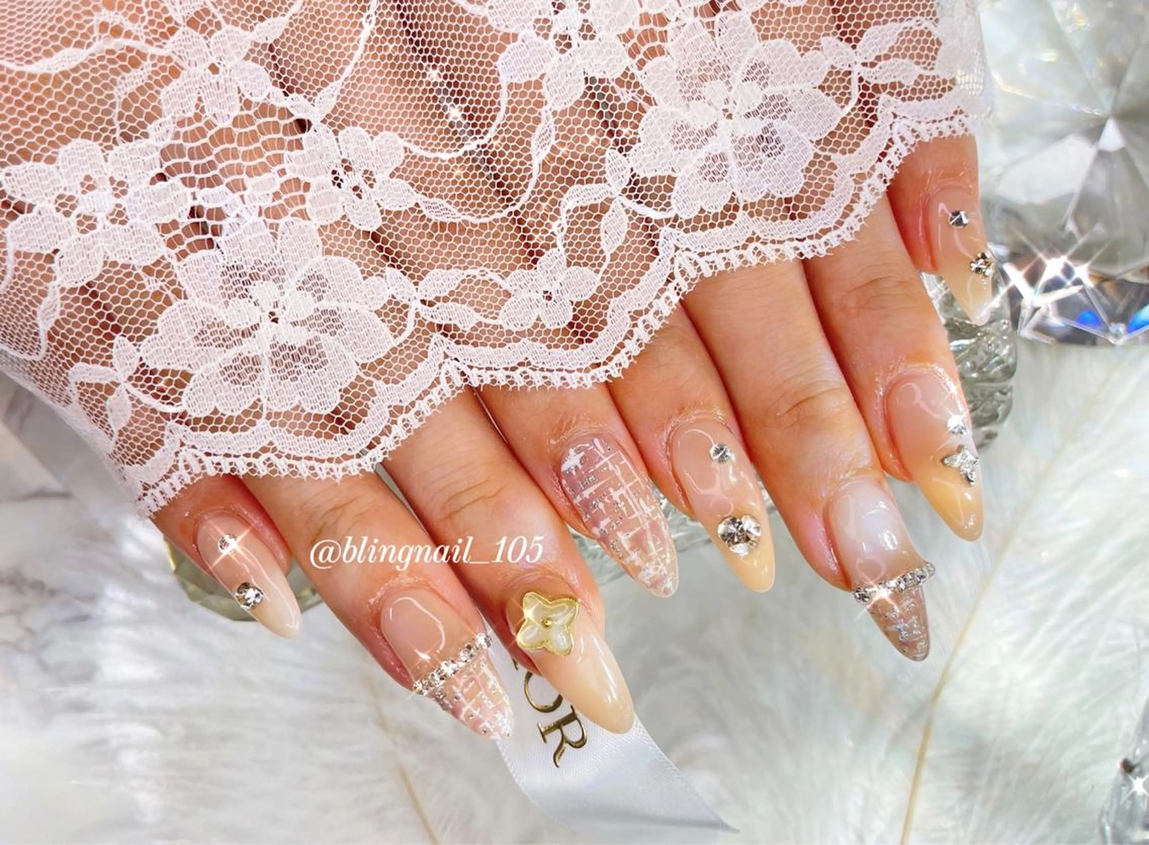 ネイル 23時まで❤︎韓国、 ワンホンネイルのネイルデザイン