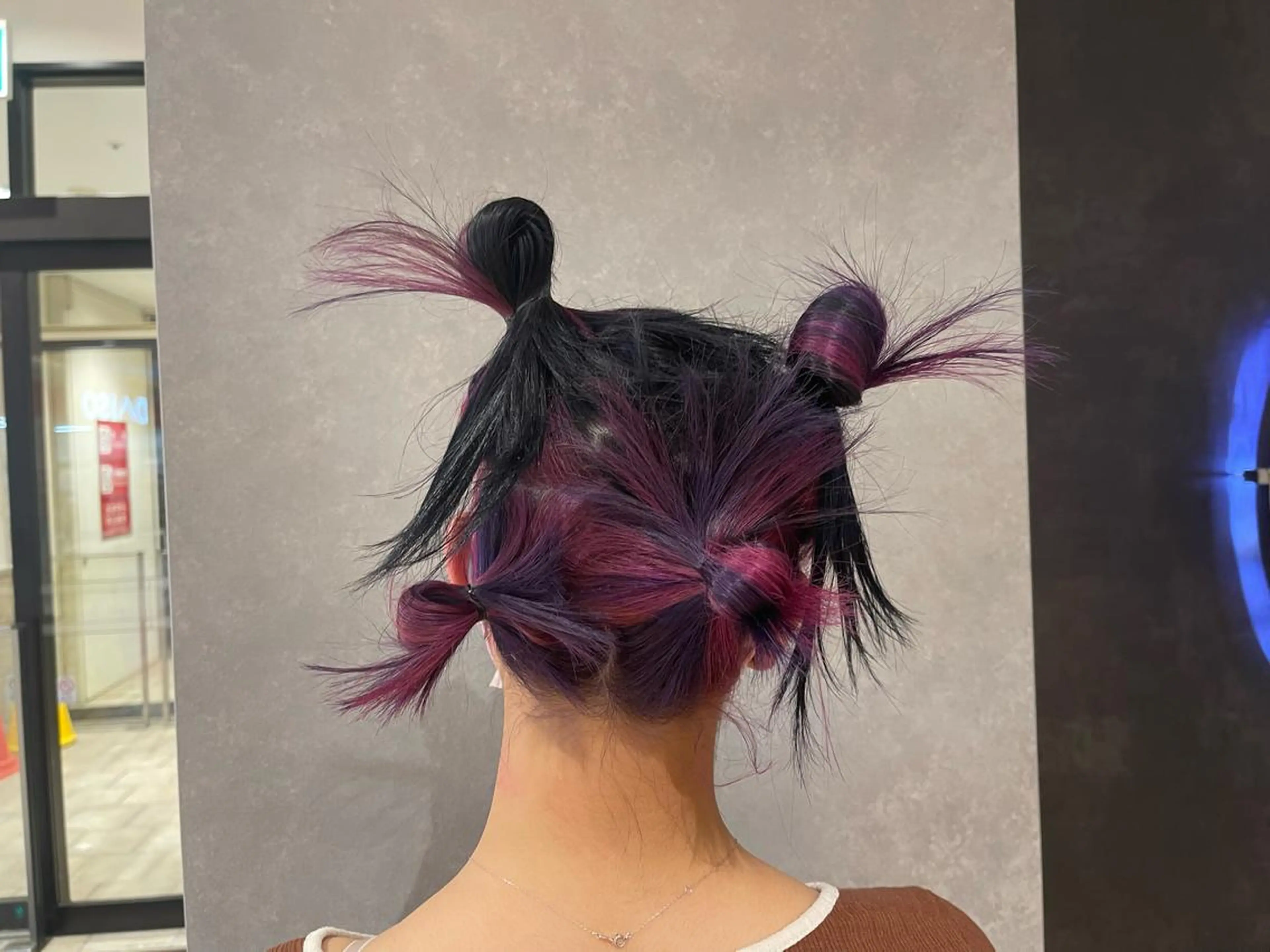 ミディアム カラー インナーカラー 【川崎の髪遊師🎨】 SAKURAのヘアスタイル