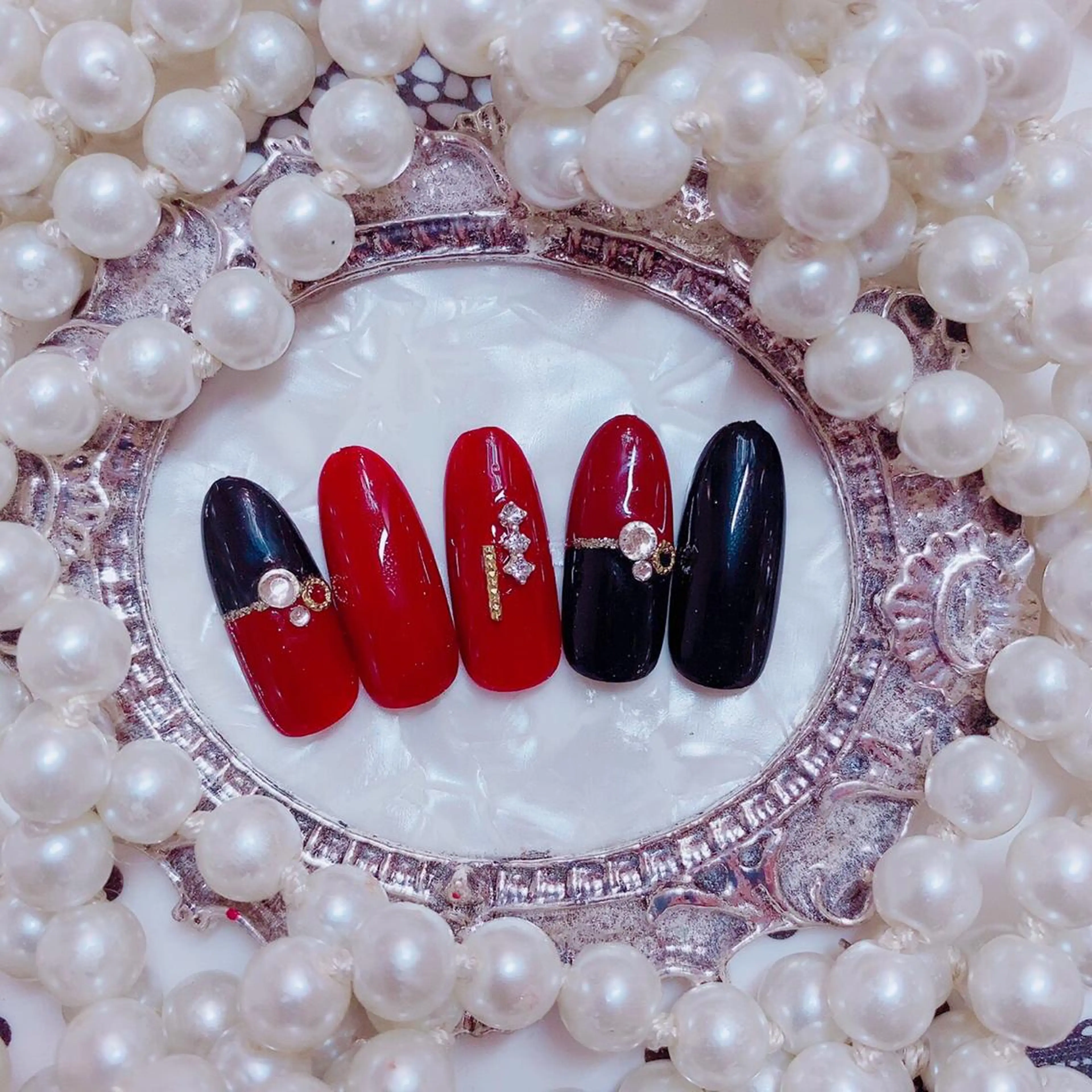 ネイル ハンドネイル マジックミラー所属・マジック ミラーのネイルデザイン