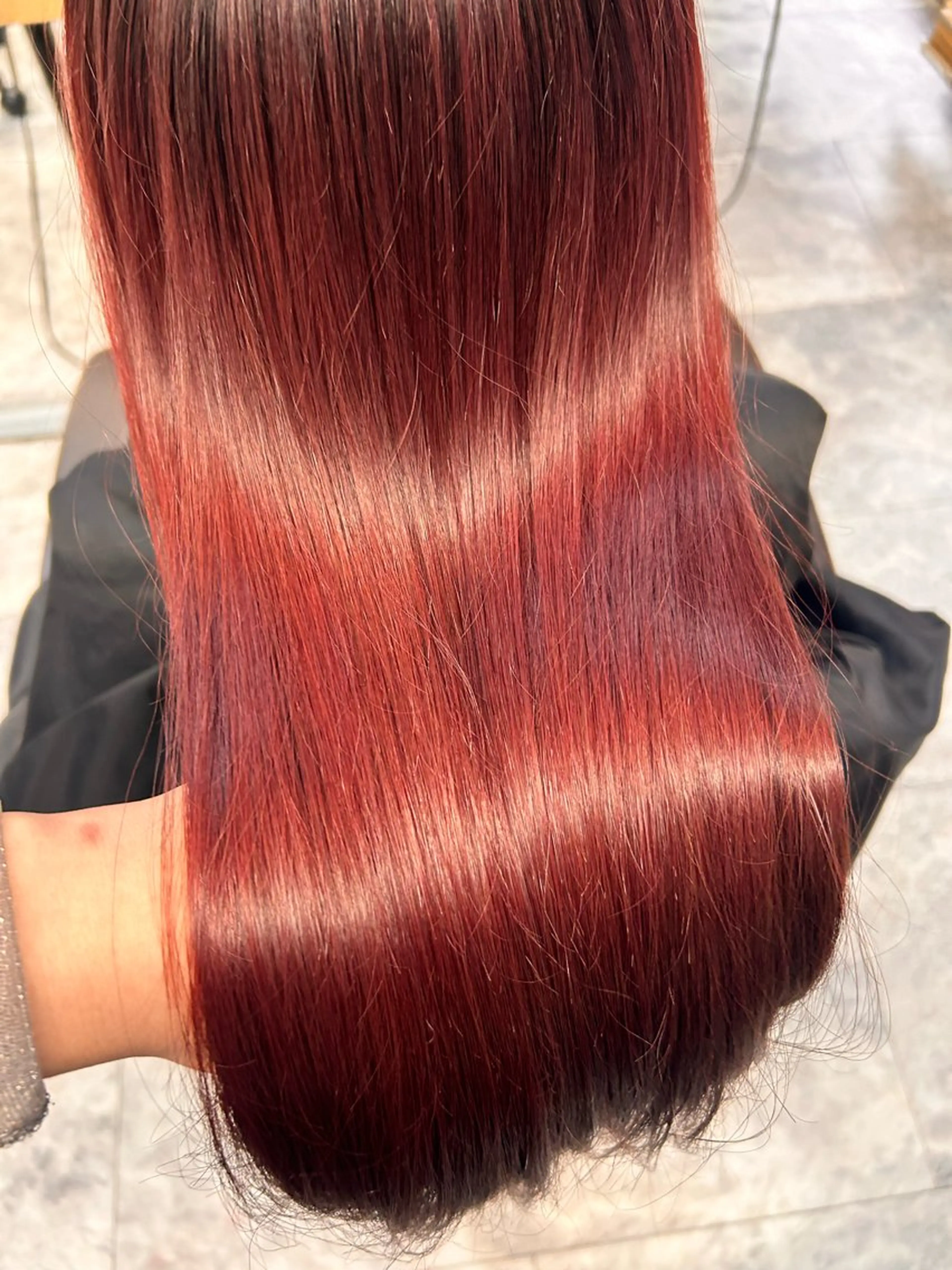 ロング カラー レッドカラー カット ヘアカラー トリートメント HAZEL博多所属・ひかり HAZELのヘアスタイル