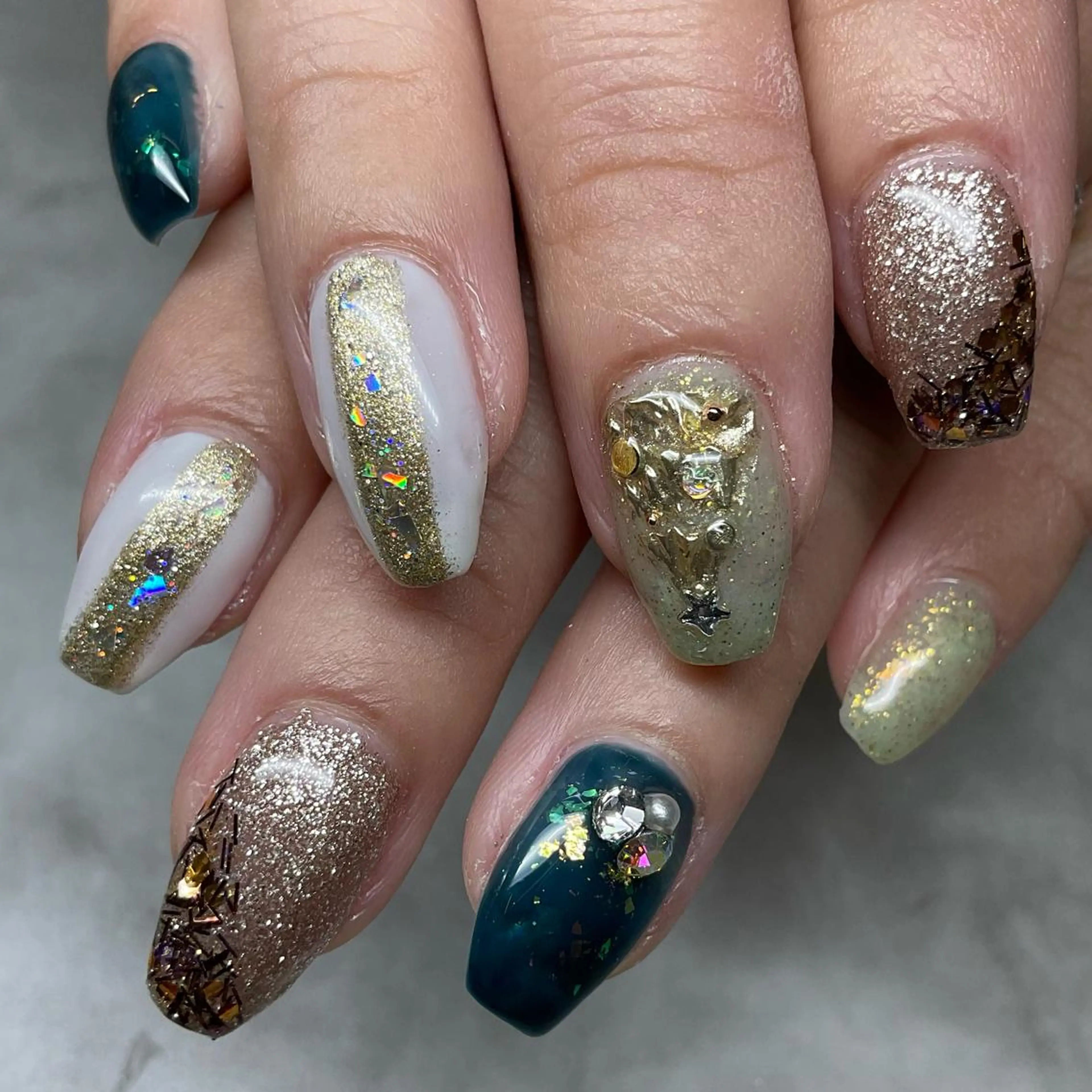 ネイル nail Eclat所属・志賀野 美喜のネイルデザイン