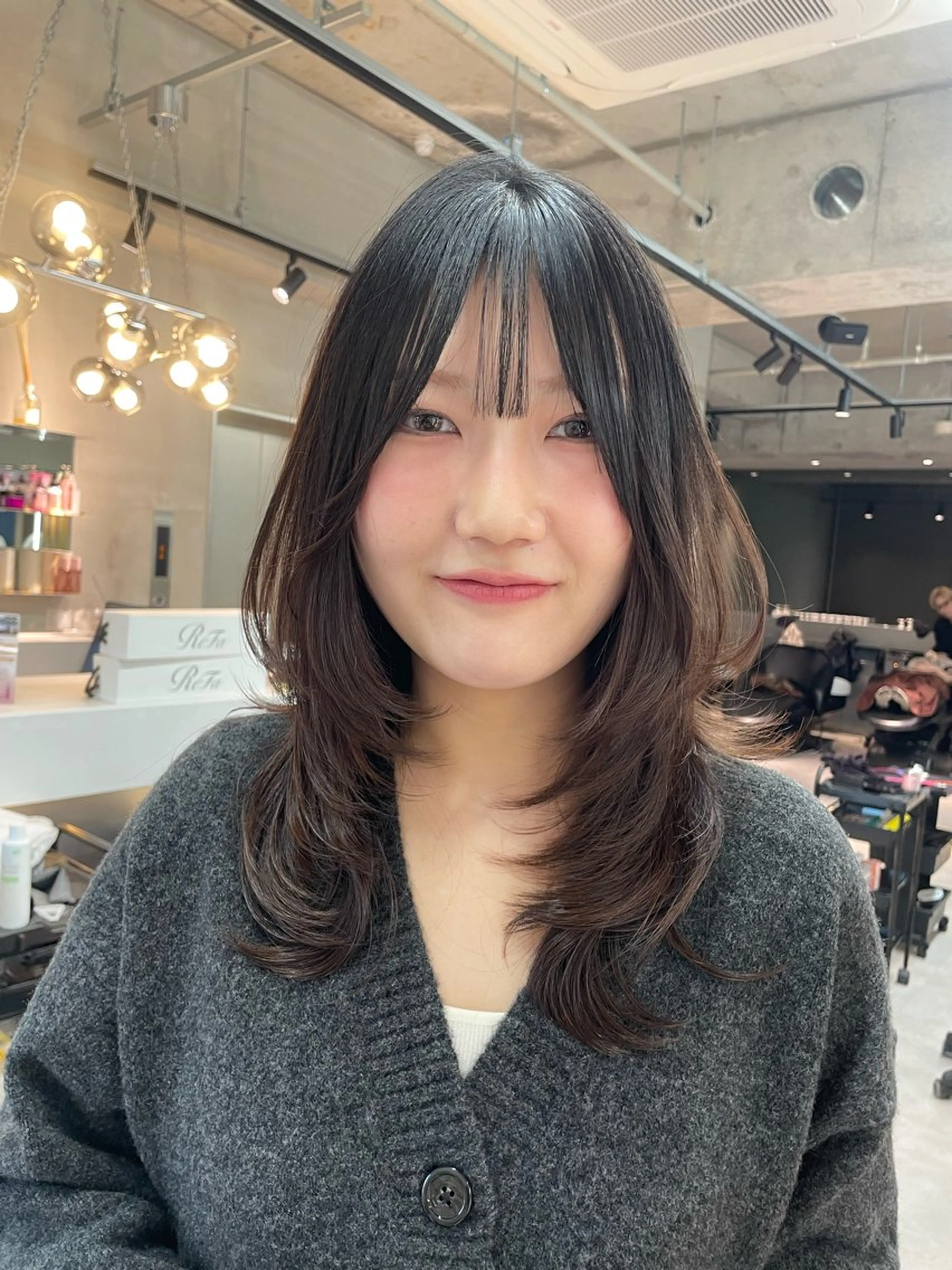 ロング 韓国ヘア/レイヤー Londエレンのヘアスタイル