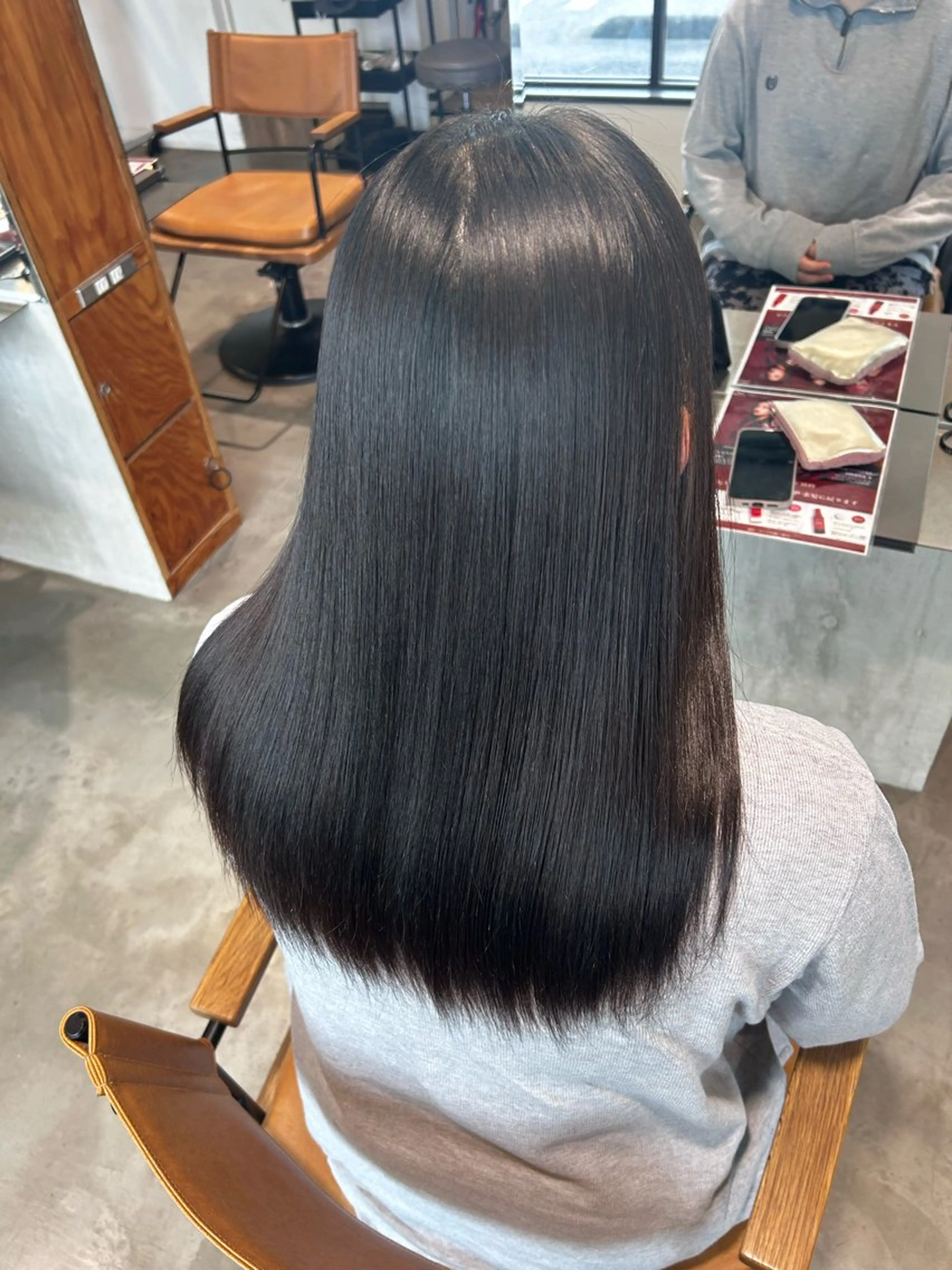 爆艶サラサラストレート✨カット＋縮毛矯正24000→16800の写真