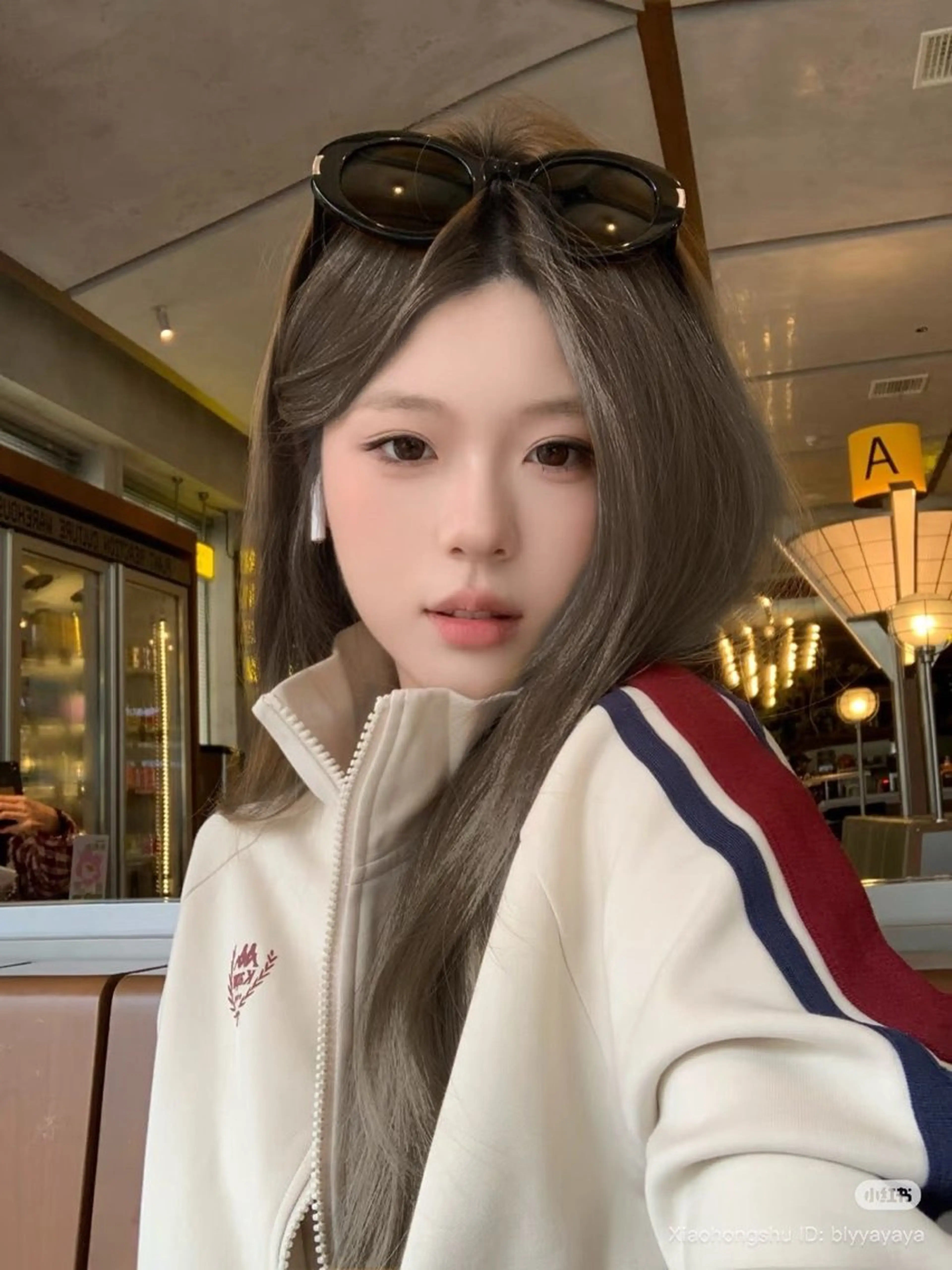 ロング カラー 透明感カラー グレージュ/あいのヘアスタイル