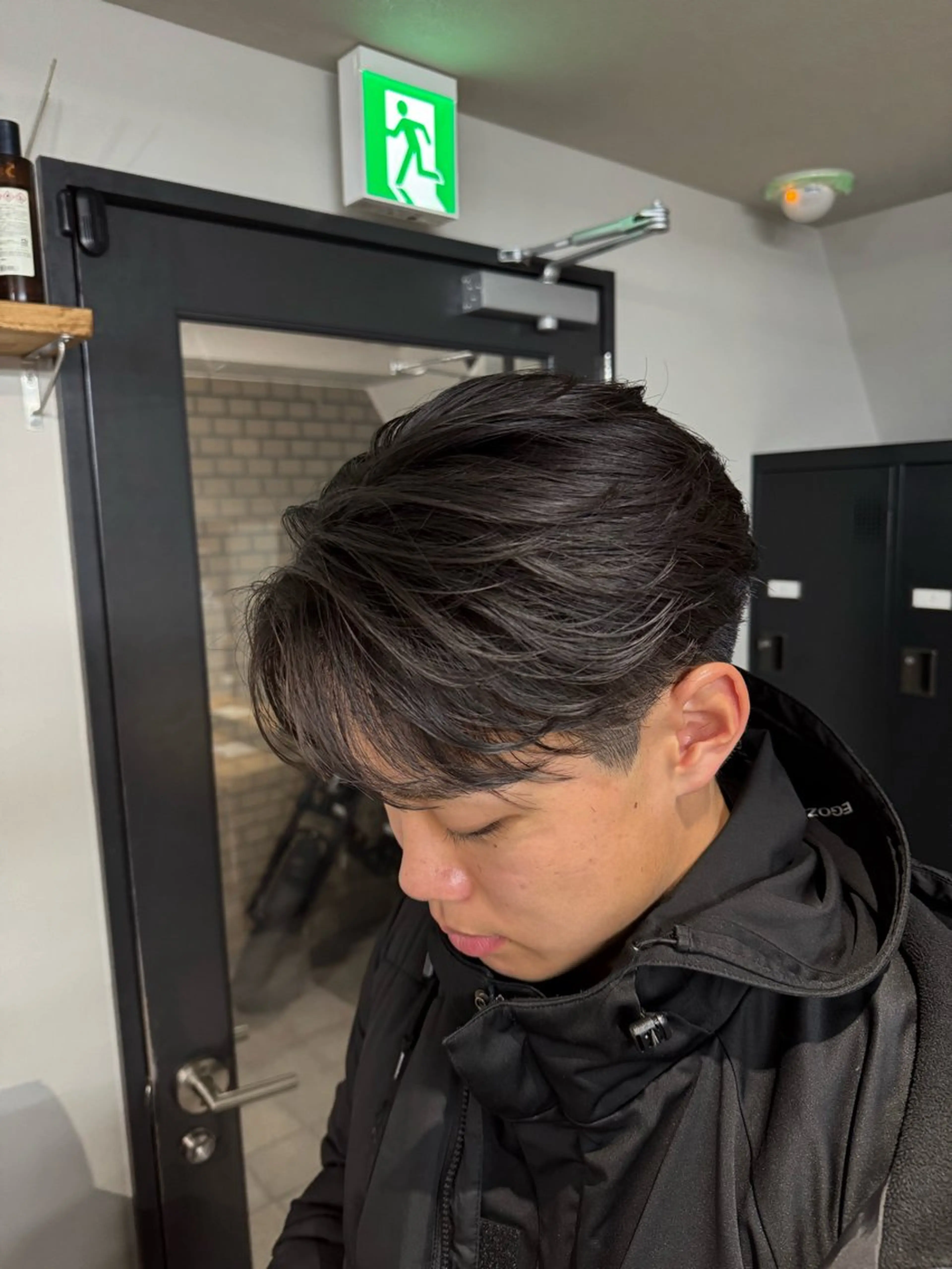 パーマ メンズ センターパート メンズパーマ ニュアンスパーマ カット パーマ 立川韓国メンズヘア ニュアンスパーマ安井のヘアスタイル