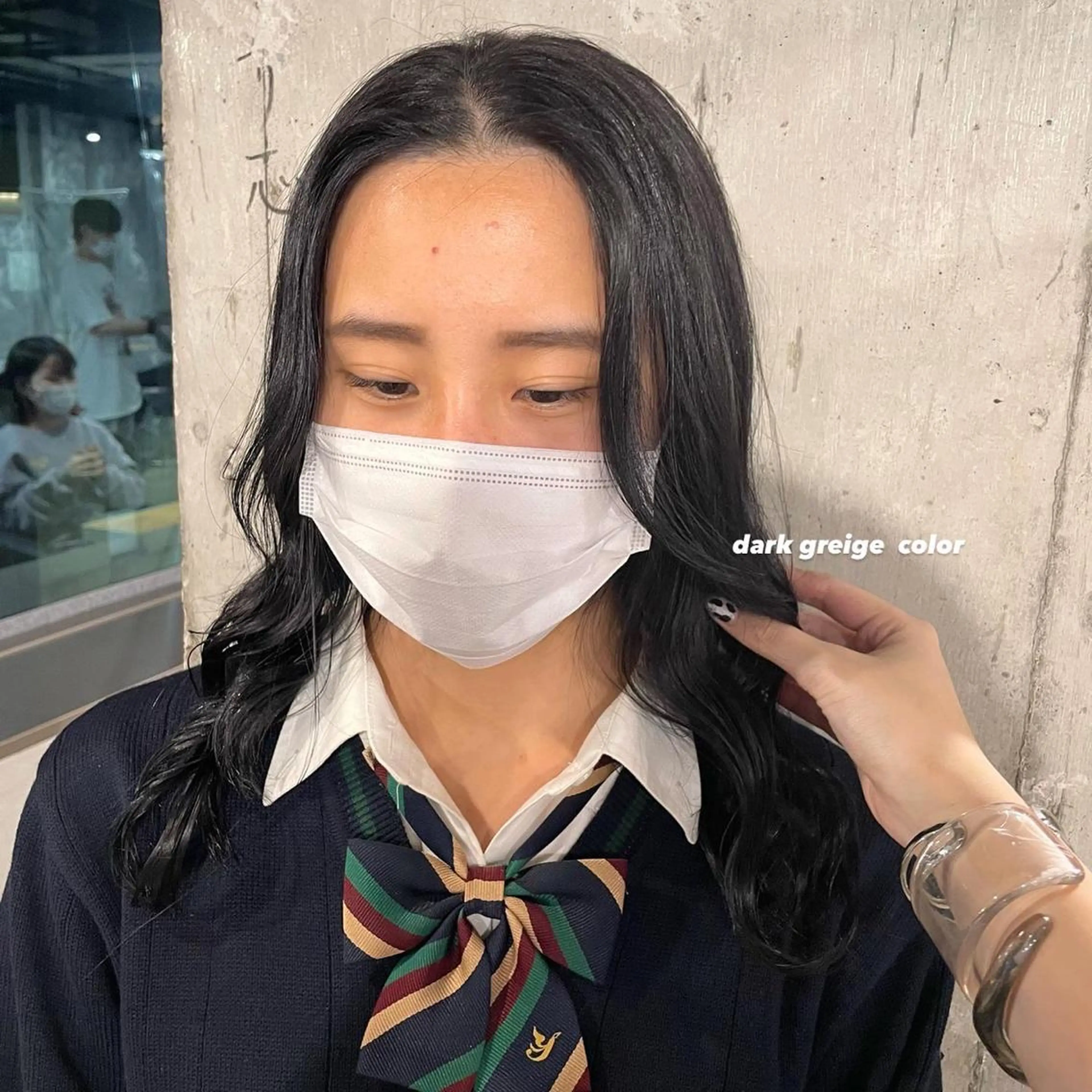 ミディアム カラー パーマ ヘアアレンジ メンズ キッズ ネイル マツエク・マツパ 透明感カラー・レイヤ ー🎀amika🎀のヘアスタイル