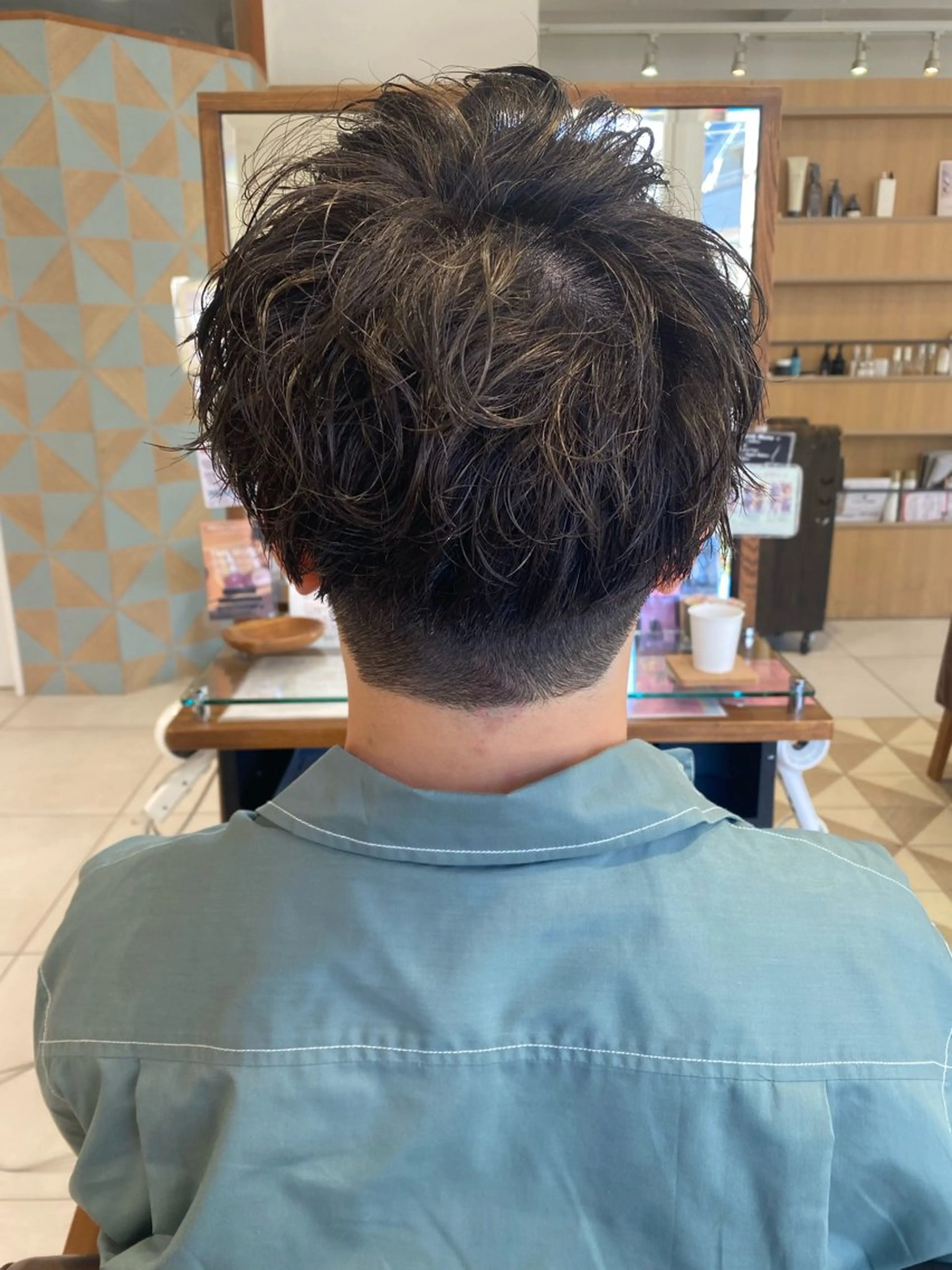 カラー パーマ ヘアアレンジ メンズ カット パーマ トリートメント メンズパーマの巨匠 鈴木純のヘアスタイル