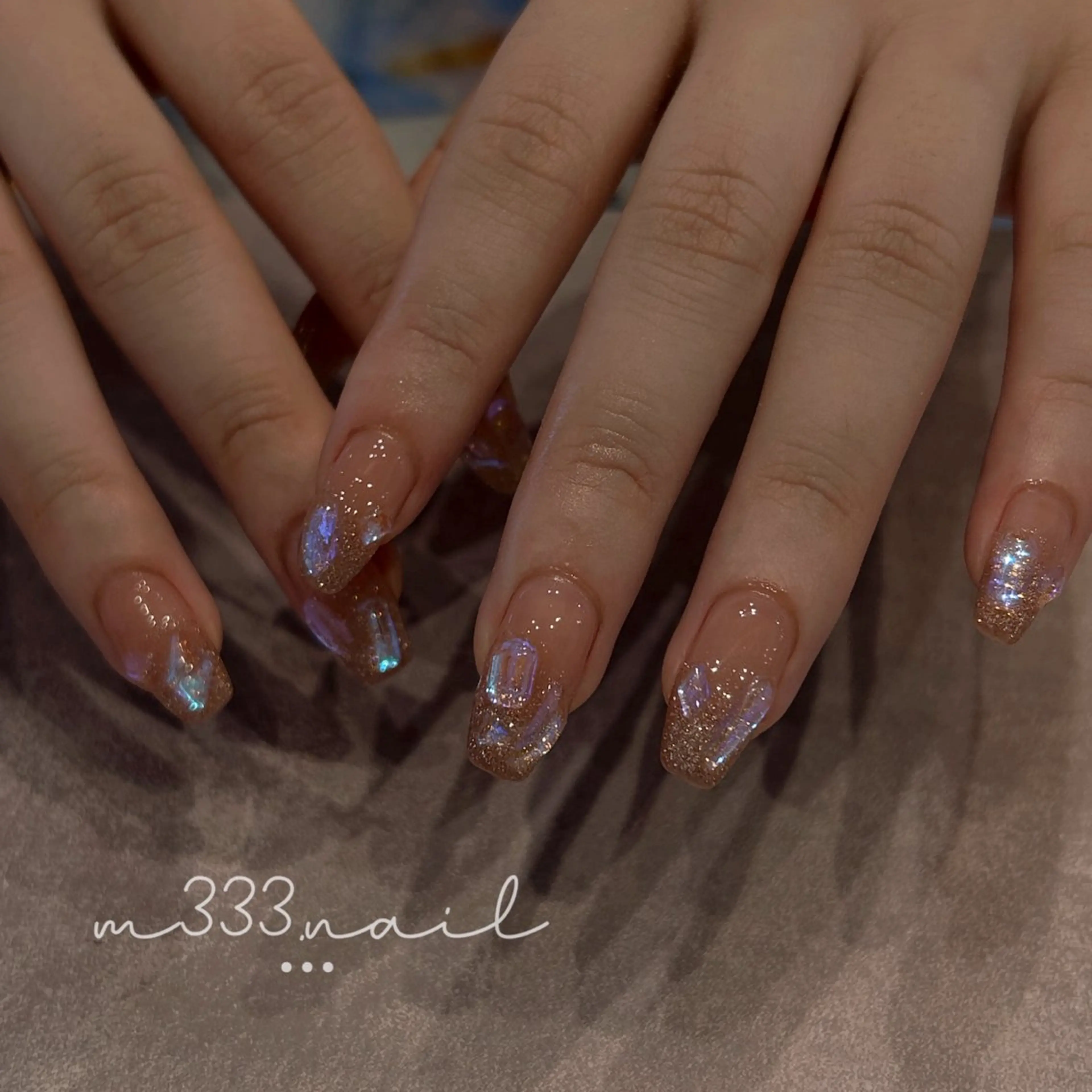 ネイル ガーリー 氷ネイル・うるうるネイル キラキラネイル ハンドネイル hair  MILE.所属・MILE. mukonosouのネイルデザイン