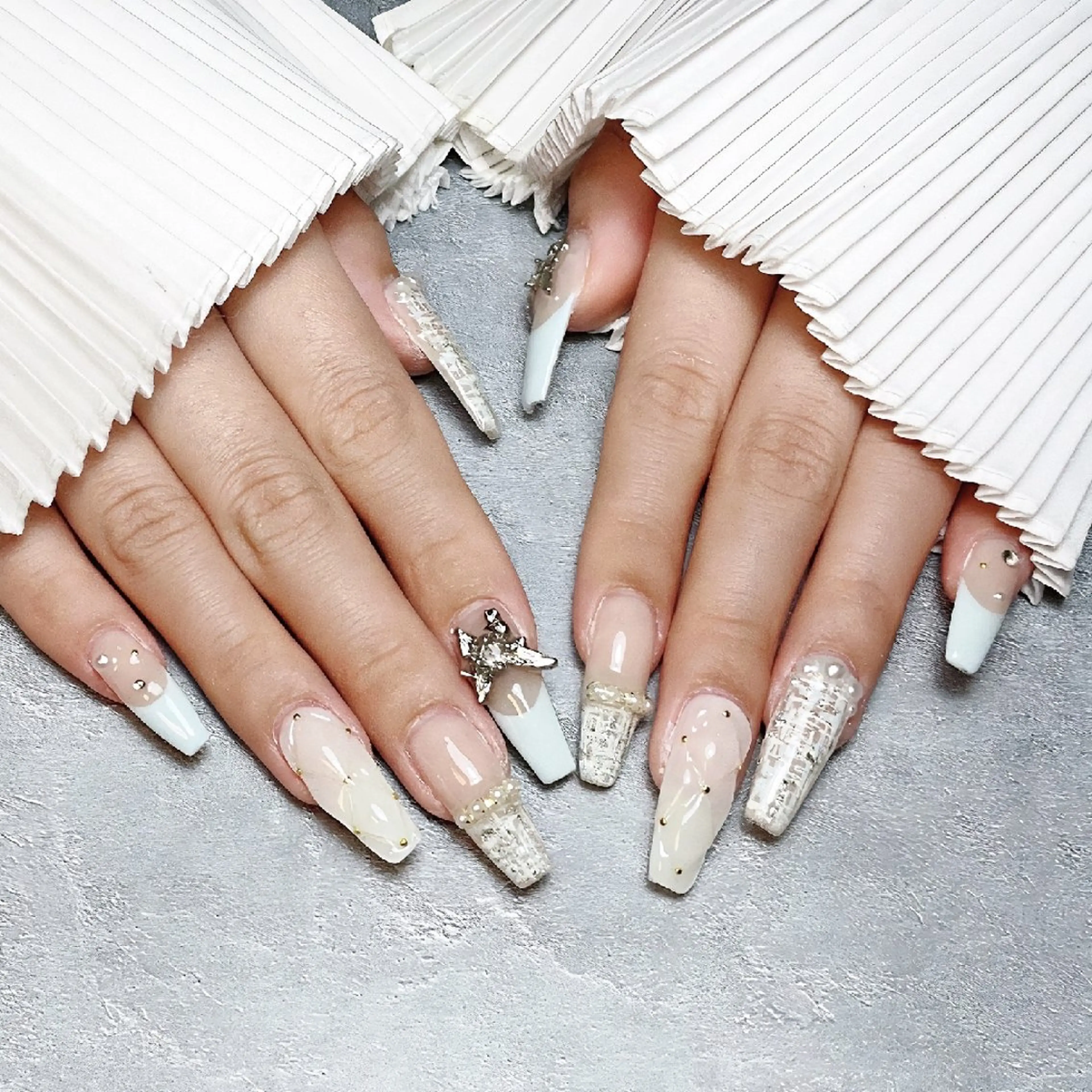 ネイル 🌈Yun nail hyejin💋のネイルデザイン