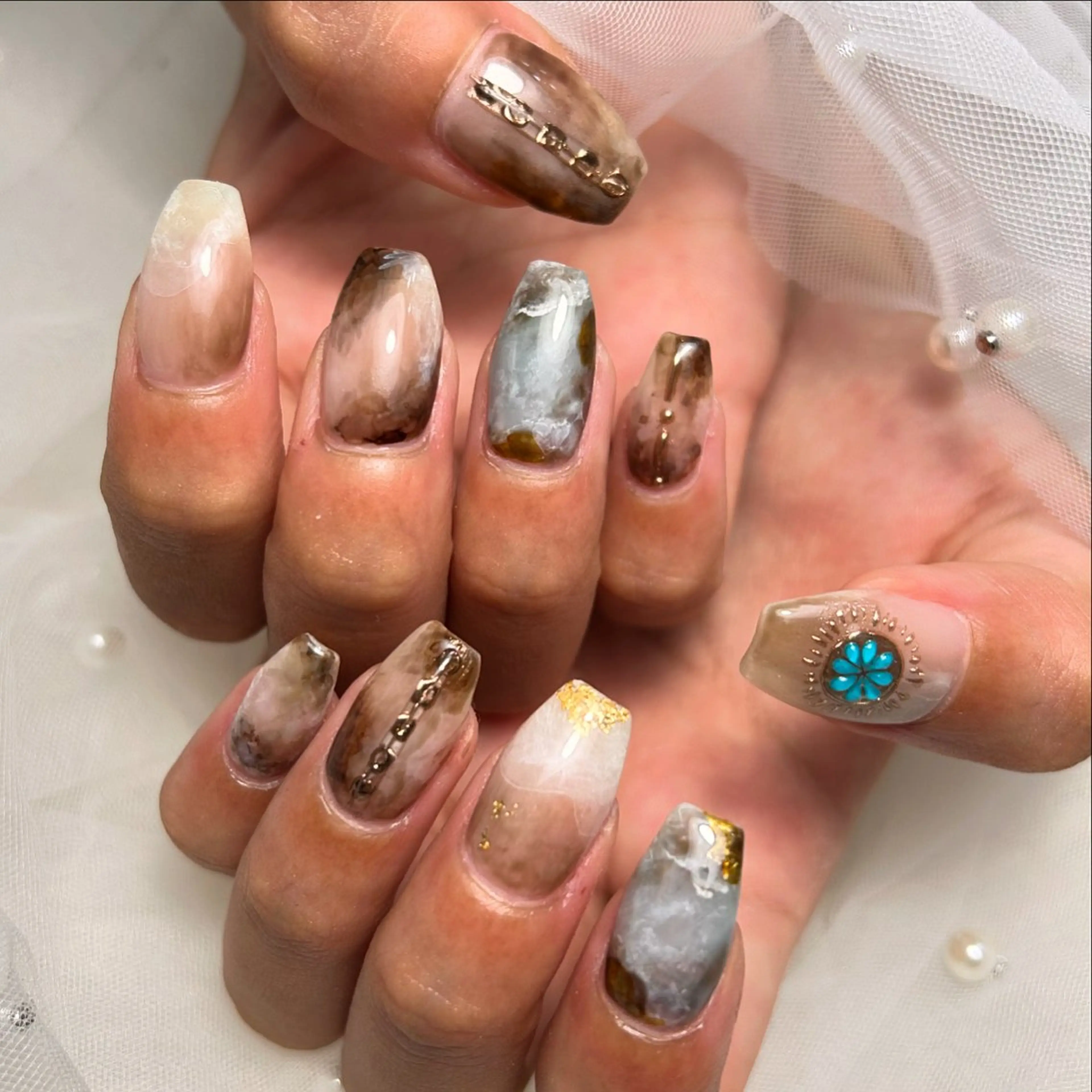 ネイル ハンドネイル フットネイル ✴︎ Delightのネイルデザイン