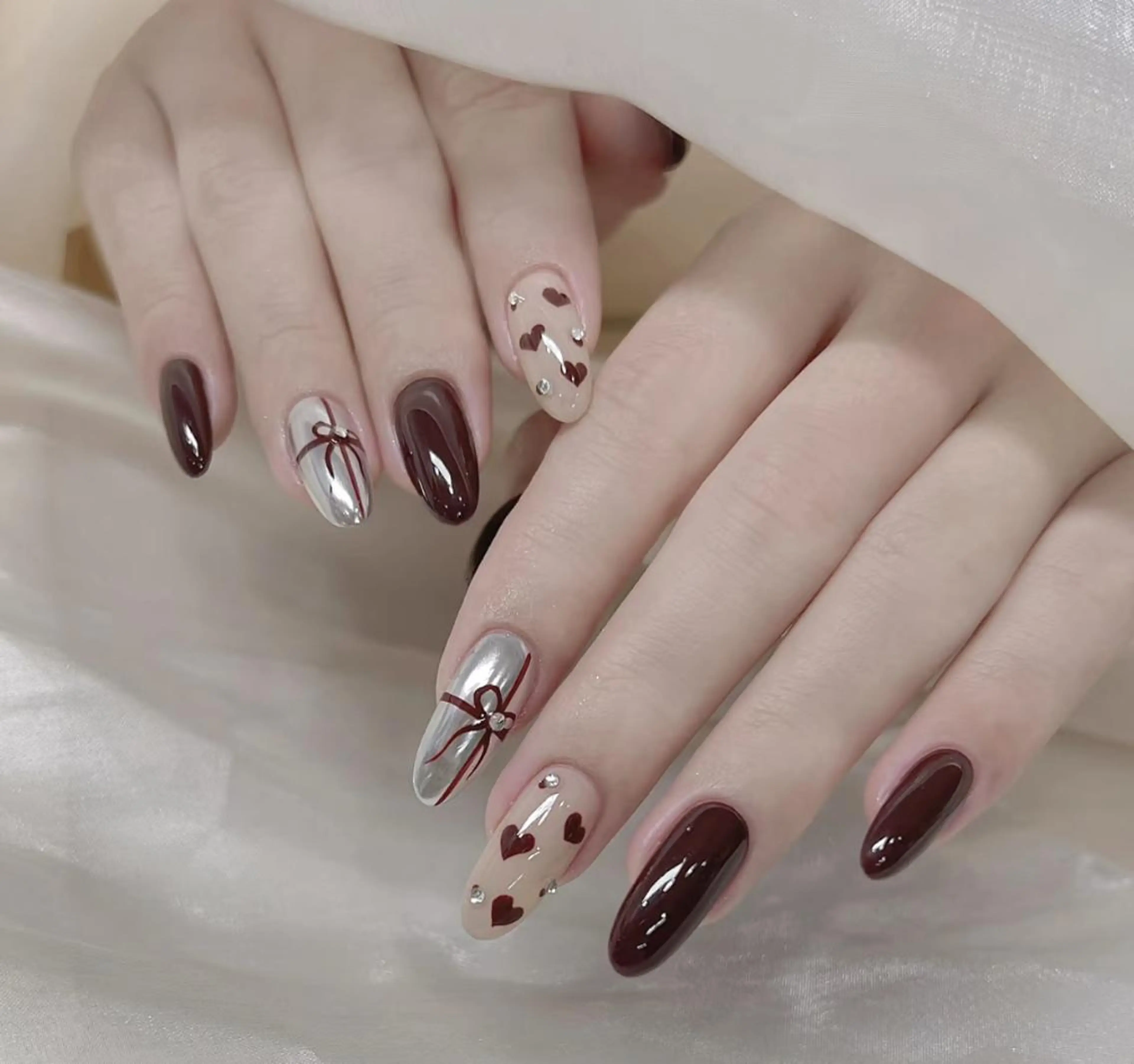 ネイル ハンドネイル ハンドケア 🍑 momo_nailのネイルデザイン