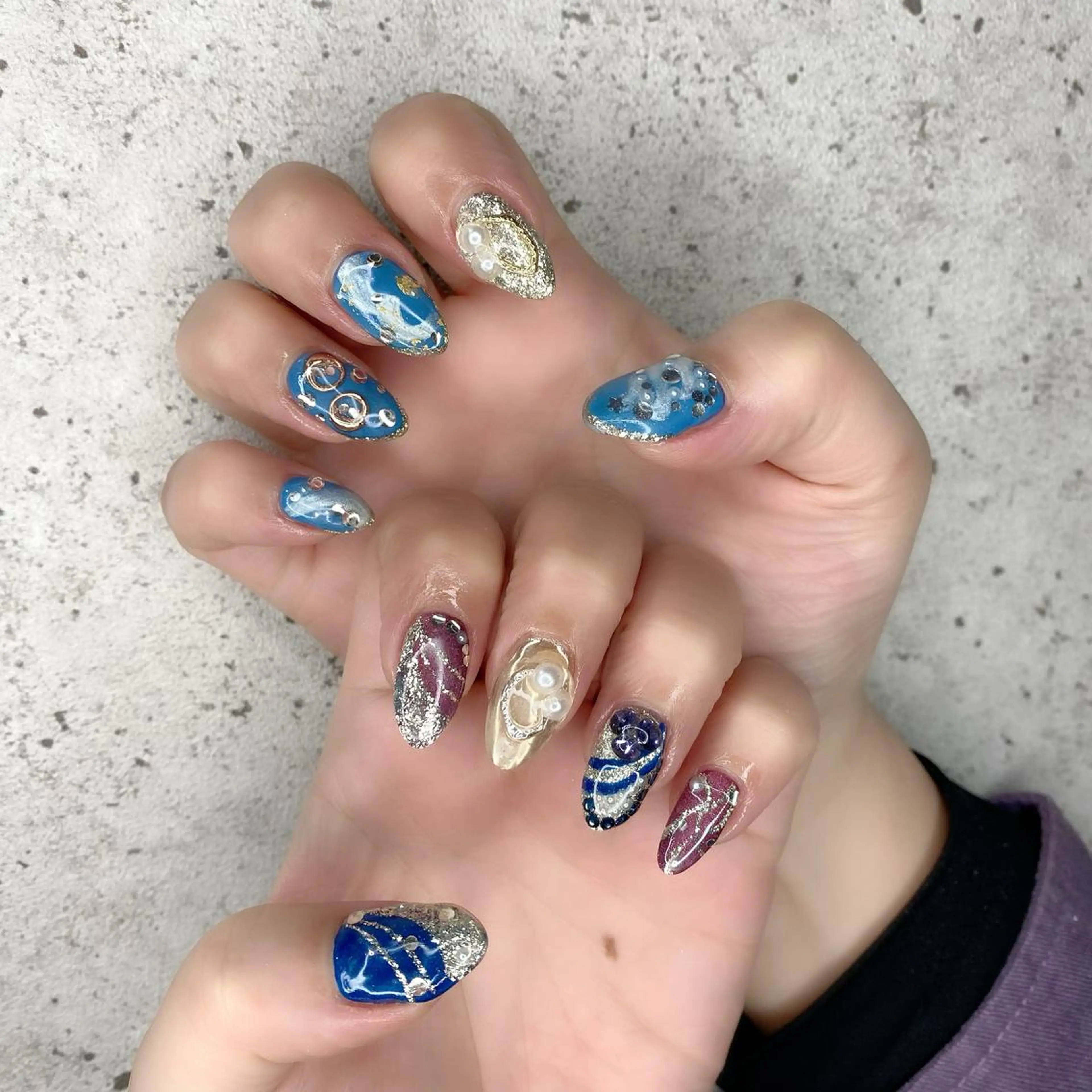 ロング カラー パーマ ヘアアレンジ メンズ キッズ ネイル マツエク・マツパ ゴージャス クリスマス ゴージャス 冬ネイル クリスマス ハンドネイル Salon Kのネイルデザイン