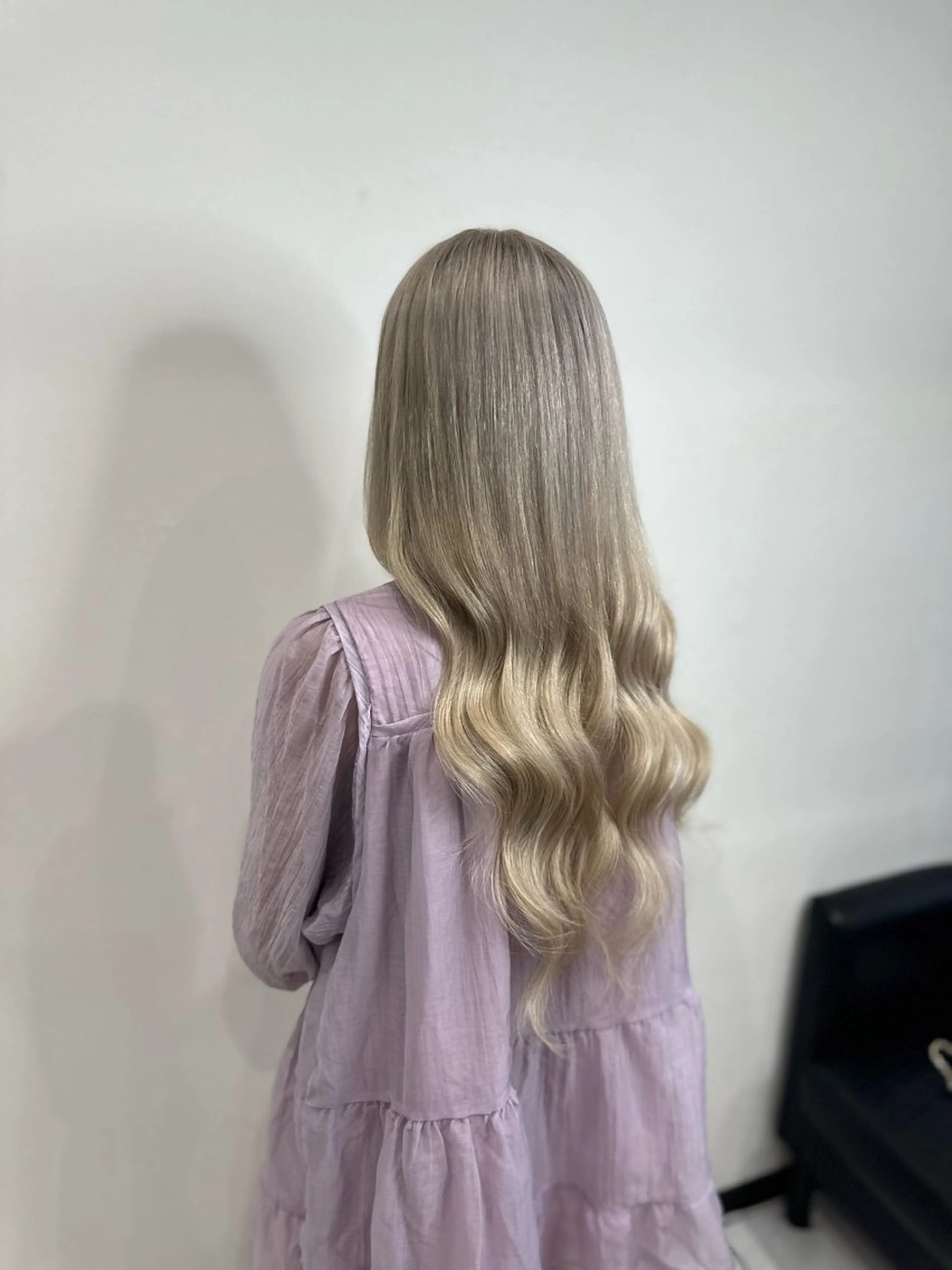 ロング TOMOMI /フロレゾンのヘアスタイル