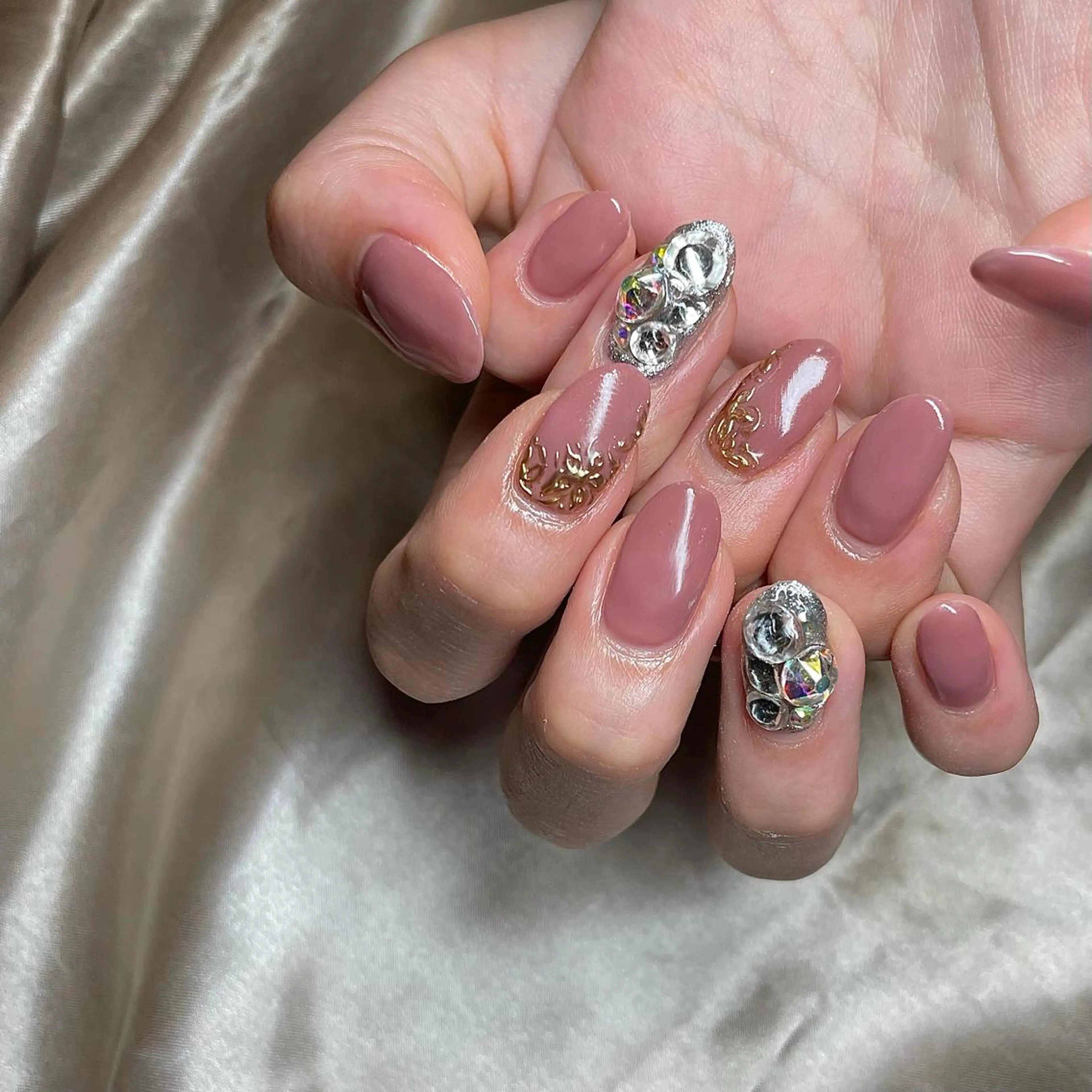 セミロング カラー パーマ ヘアアレンジ メンズ キッズ ネイル マツエク・マツパ キラキラネイル ミラーネイル nail&eye Aoのマツエク・マツパデザイン