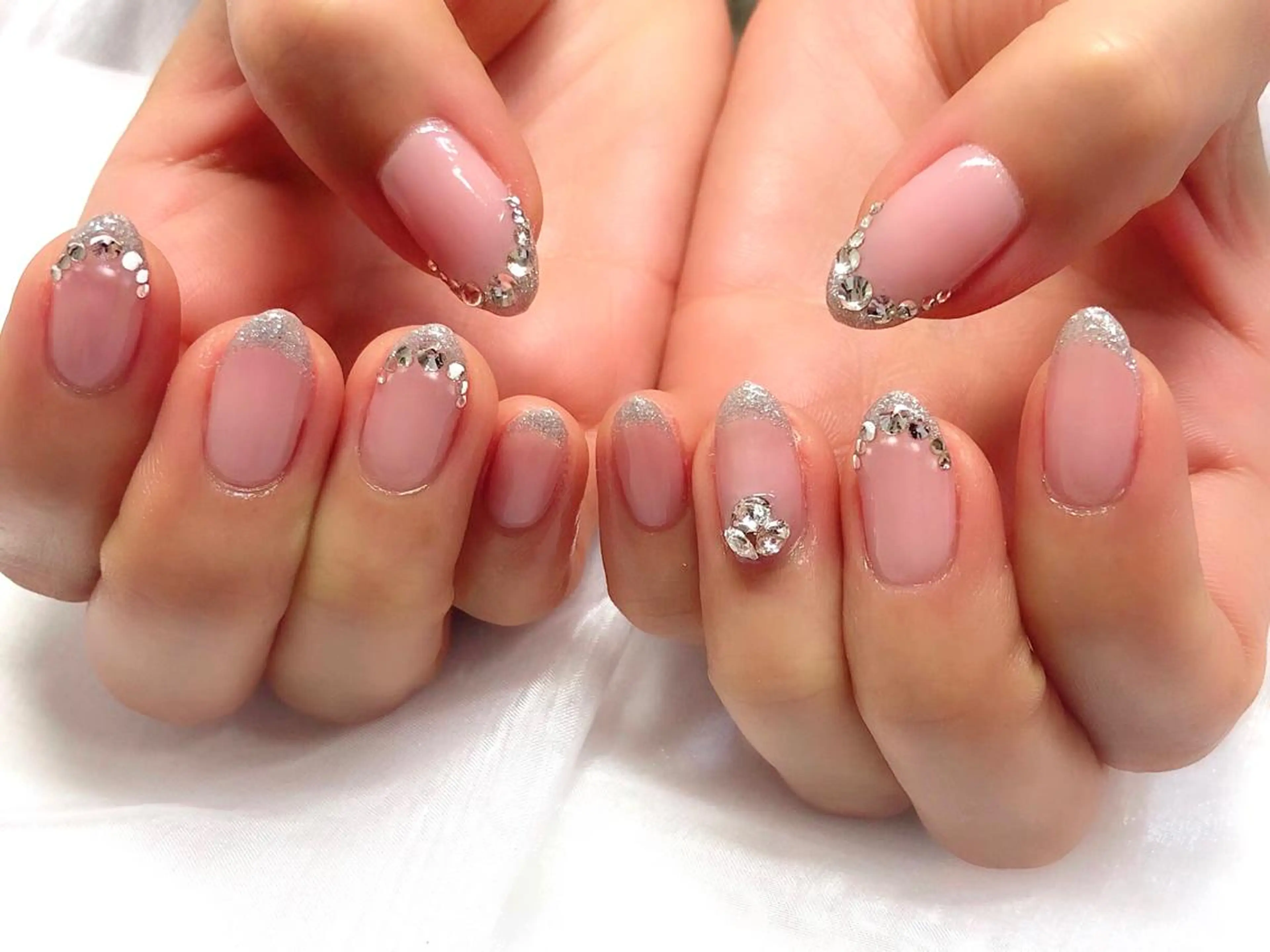 ネイル フレンチネイル 梅津 郁美のネイルデザイン