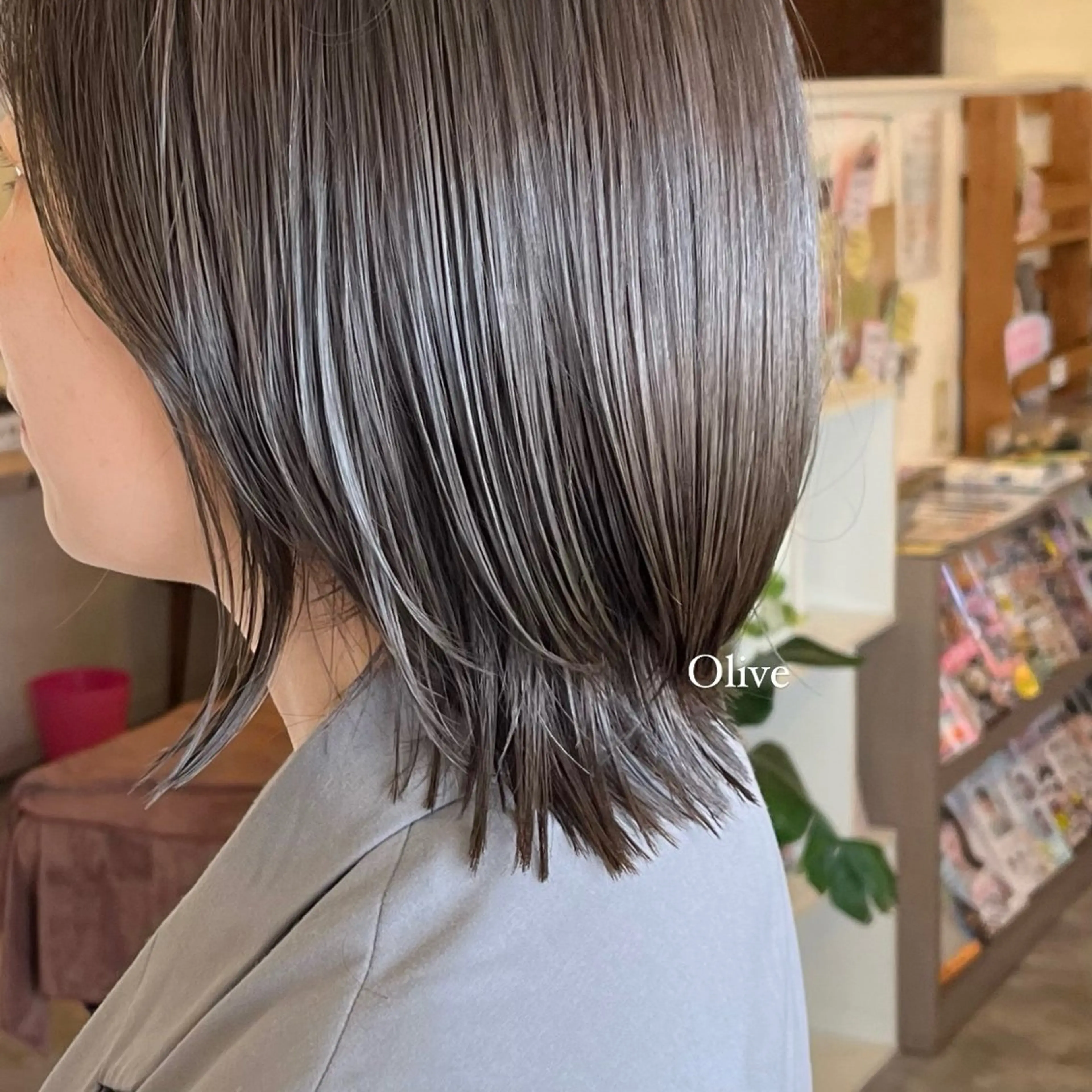 ミディアム カラー an.nico所属・レイヤー/透明感艶 カラー丸山ななほのヘアスタイル