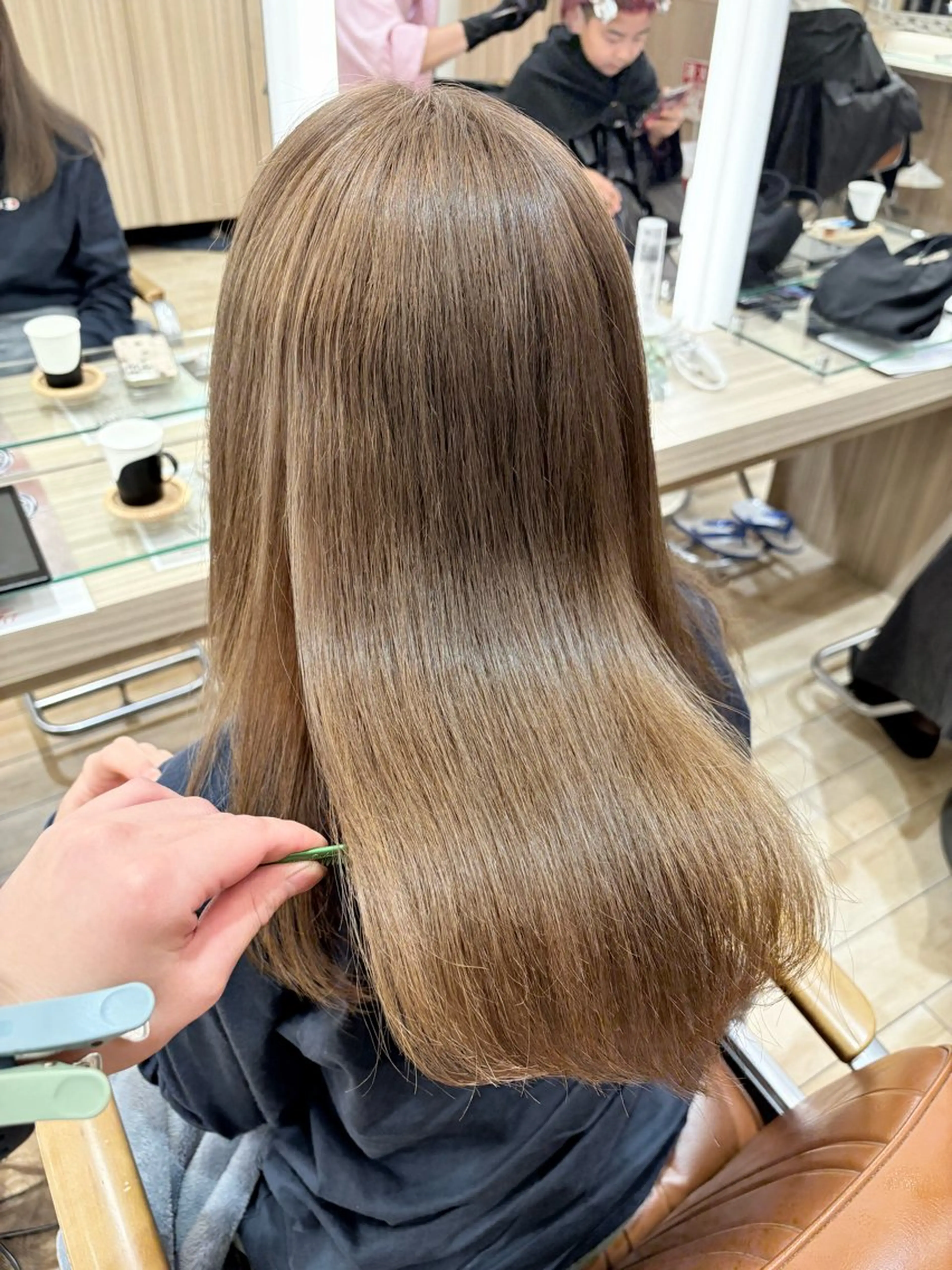 セミロング カラー ヘアカラー トリートメント ヘアセット 新宿メンズパーマ ヨモギダのヘアスタイル