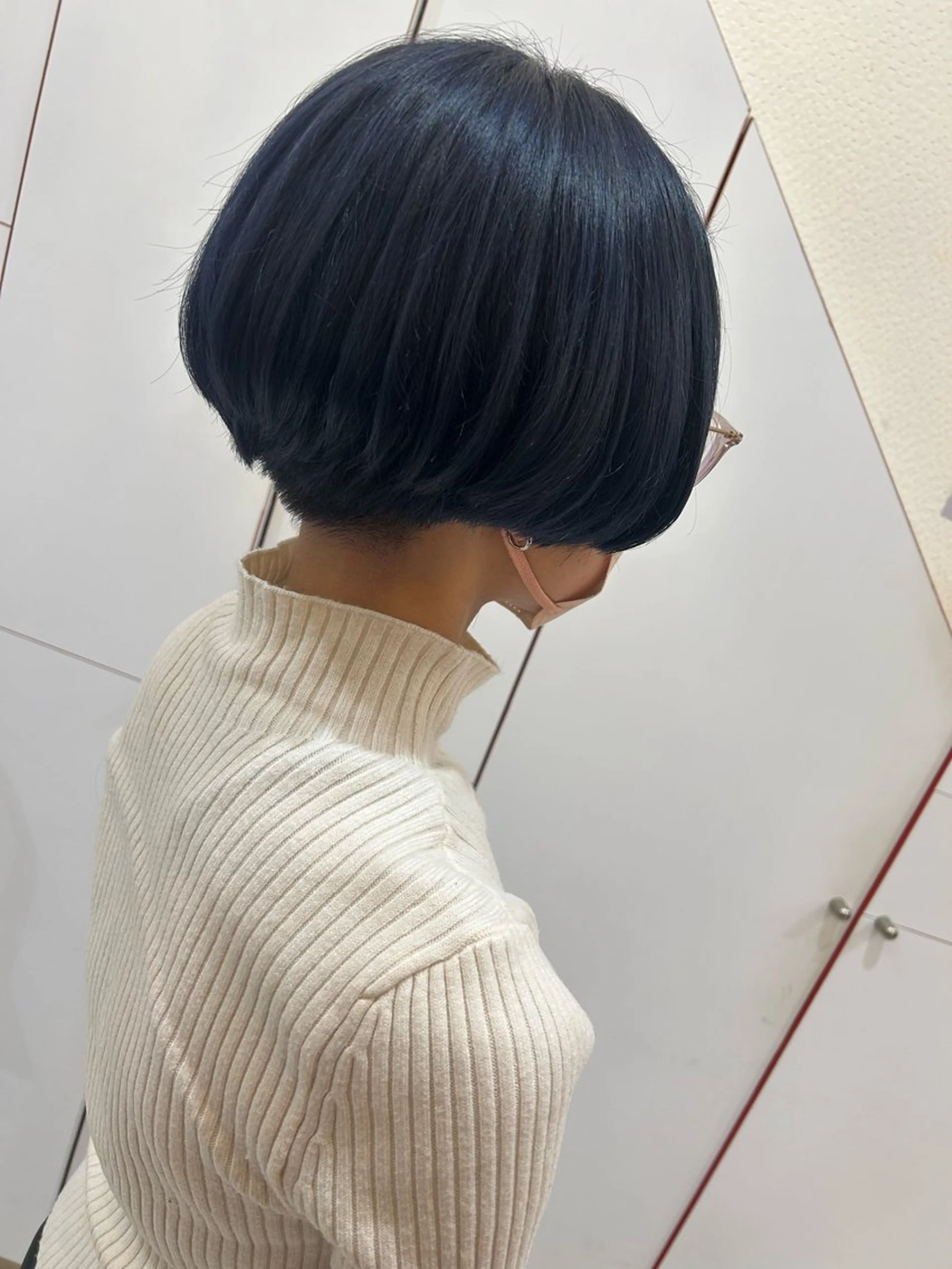 ショート カラー ヘアアレンジ ショートボブ ブルーカラー ボブ ショートヘア カット ヘアカラー 今村公介 ブリーチ特化、派手髪のヘアスタイル