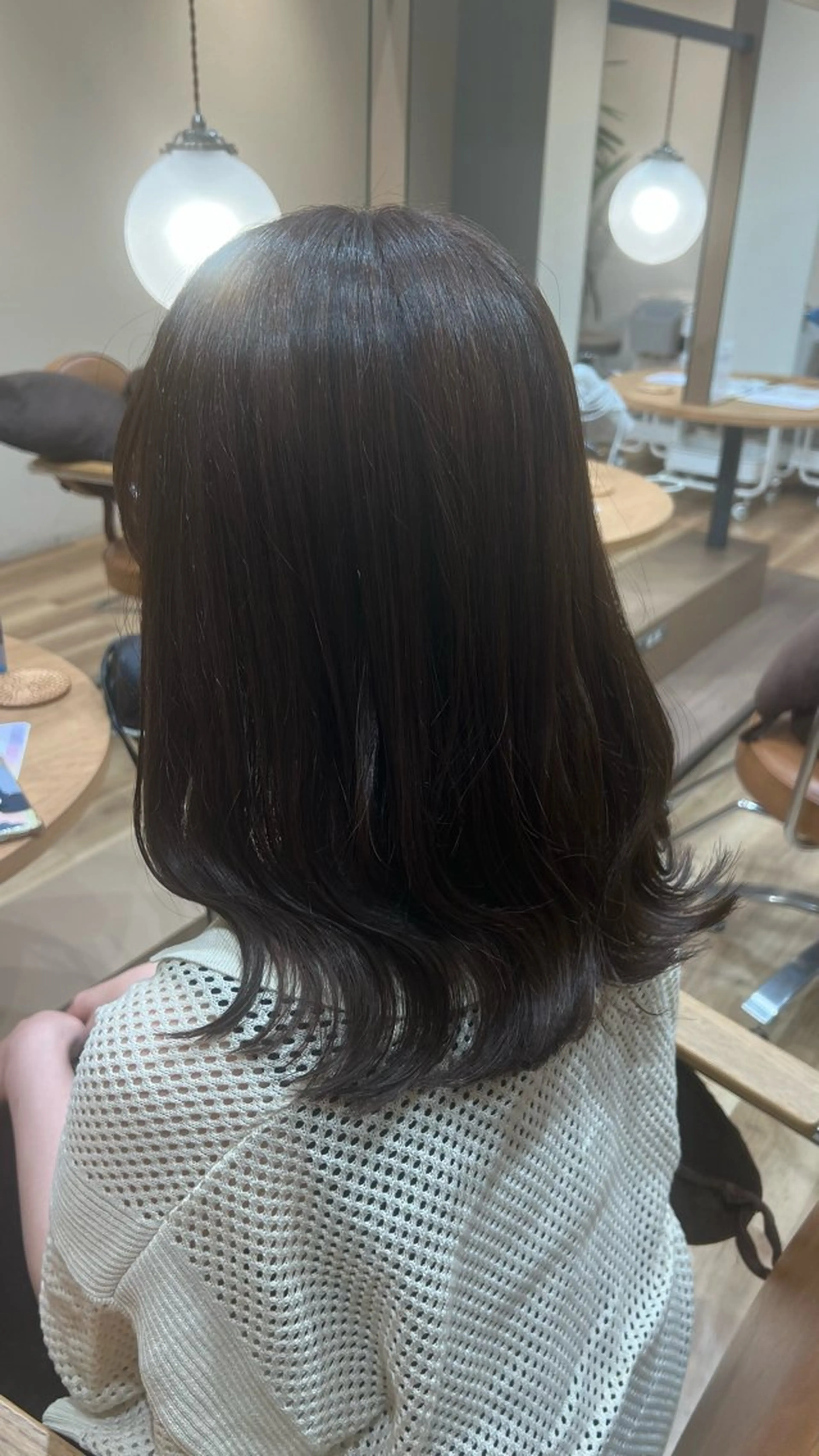 ミディアム 中山 紗希のヘアスタイル