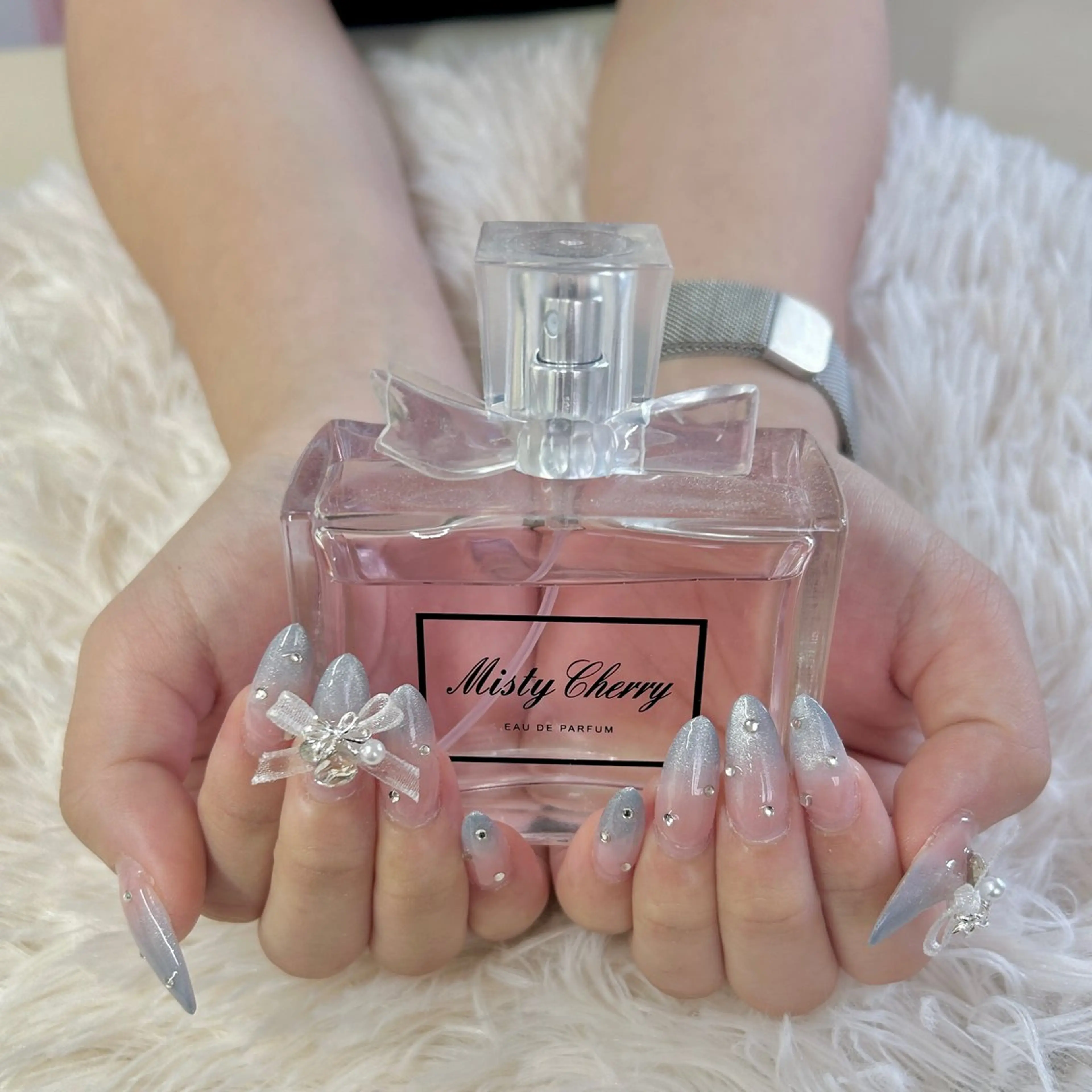 ネイル 長さ出し 水色 マグネットネイル Nana treeのネイルデザイン