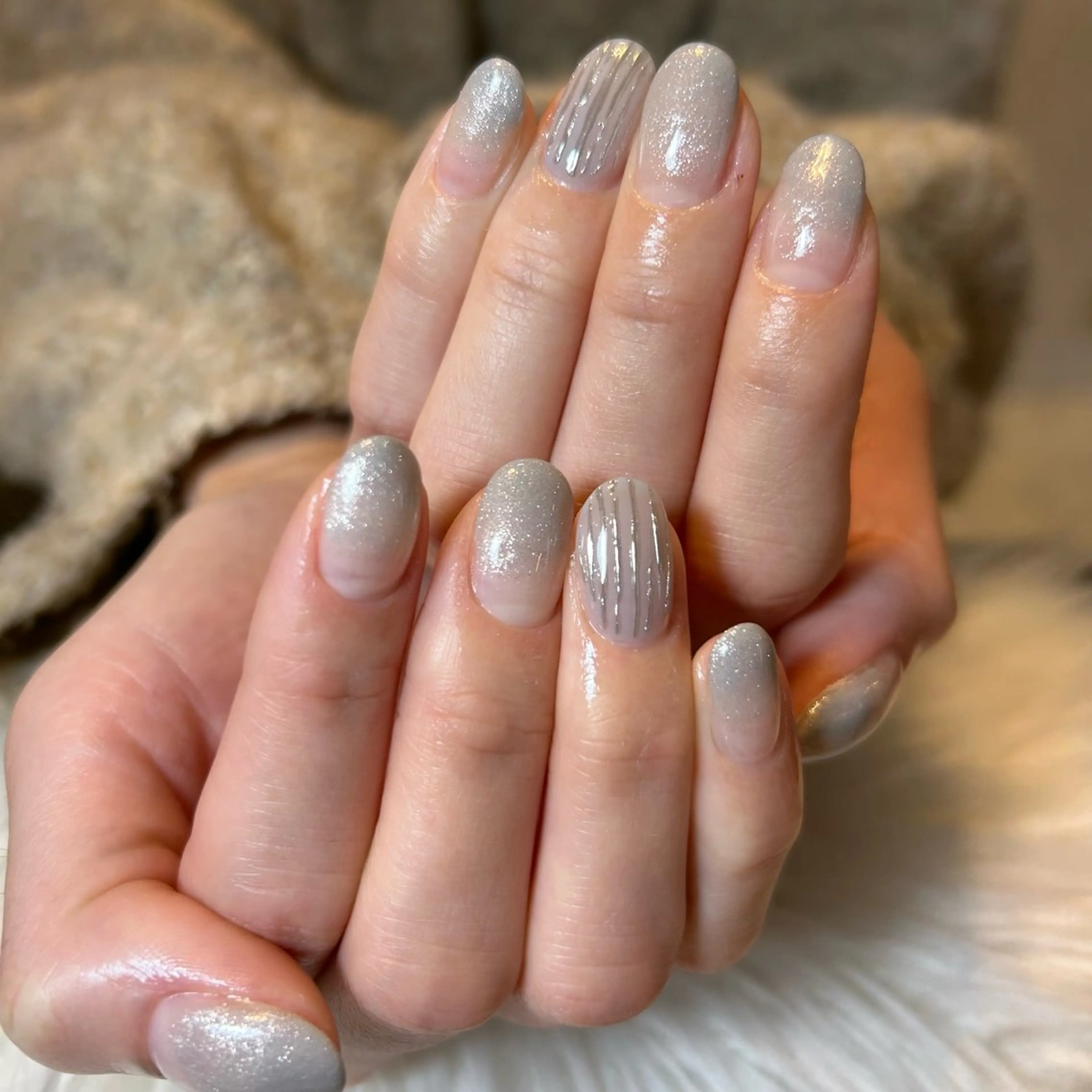 ネイル アートネイル グラデーション ラメ(グリッター) ラメグラデーション Irodim所属・MOKA NAKAGAWAのエステ・リラクイメージ