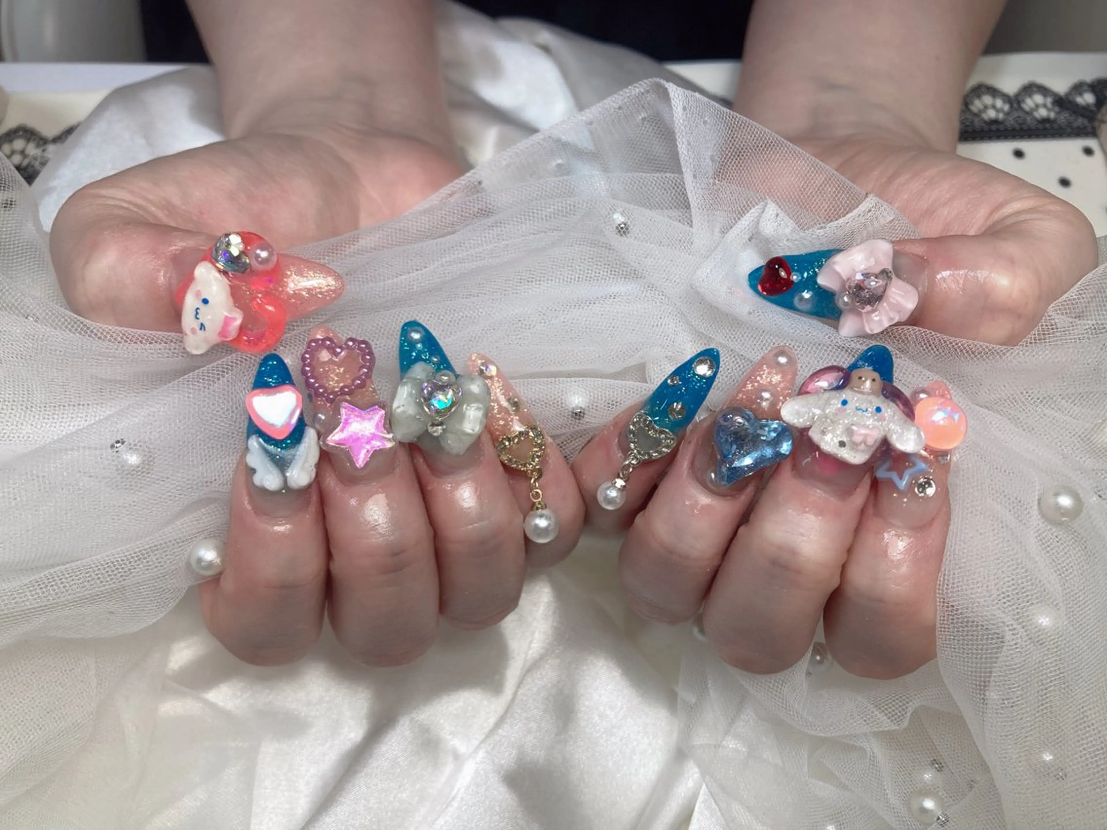ネイル U·Mi nail salon所属・U·MI 上野御徒町店のネイルデザイン