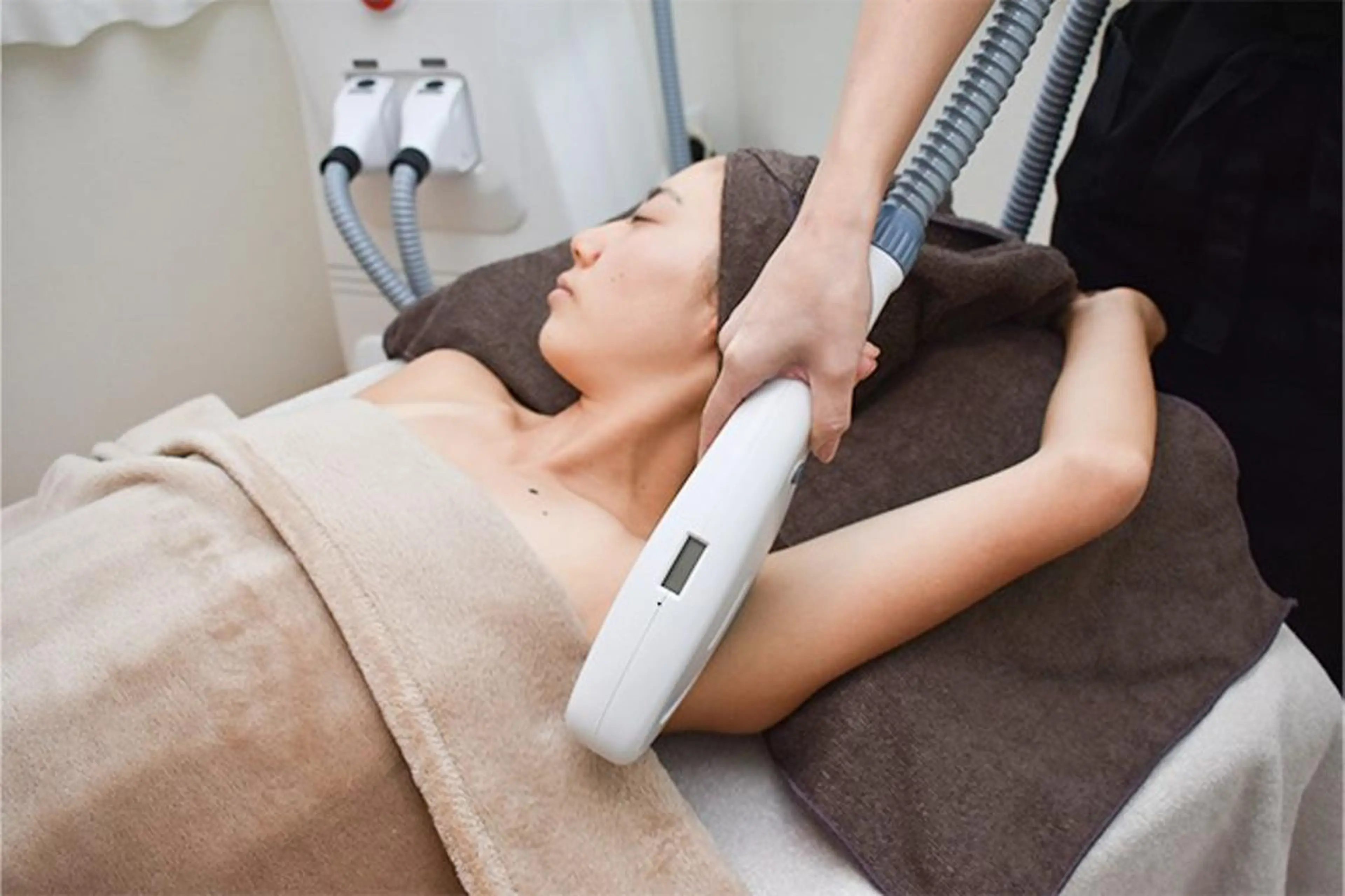 ご新規様限定‼️全身脱毛(顔,VIO込み)の写真