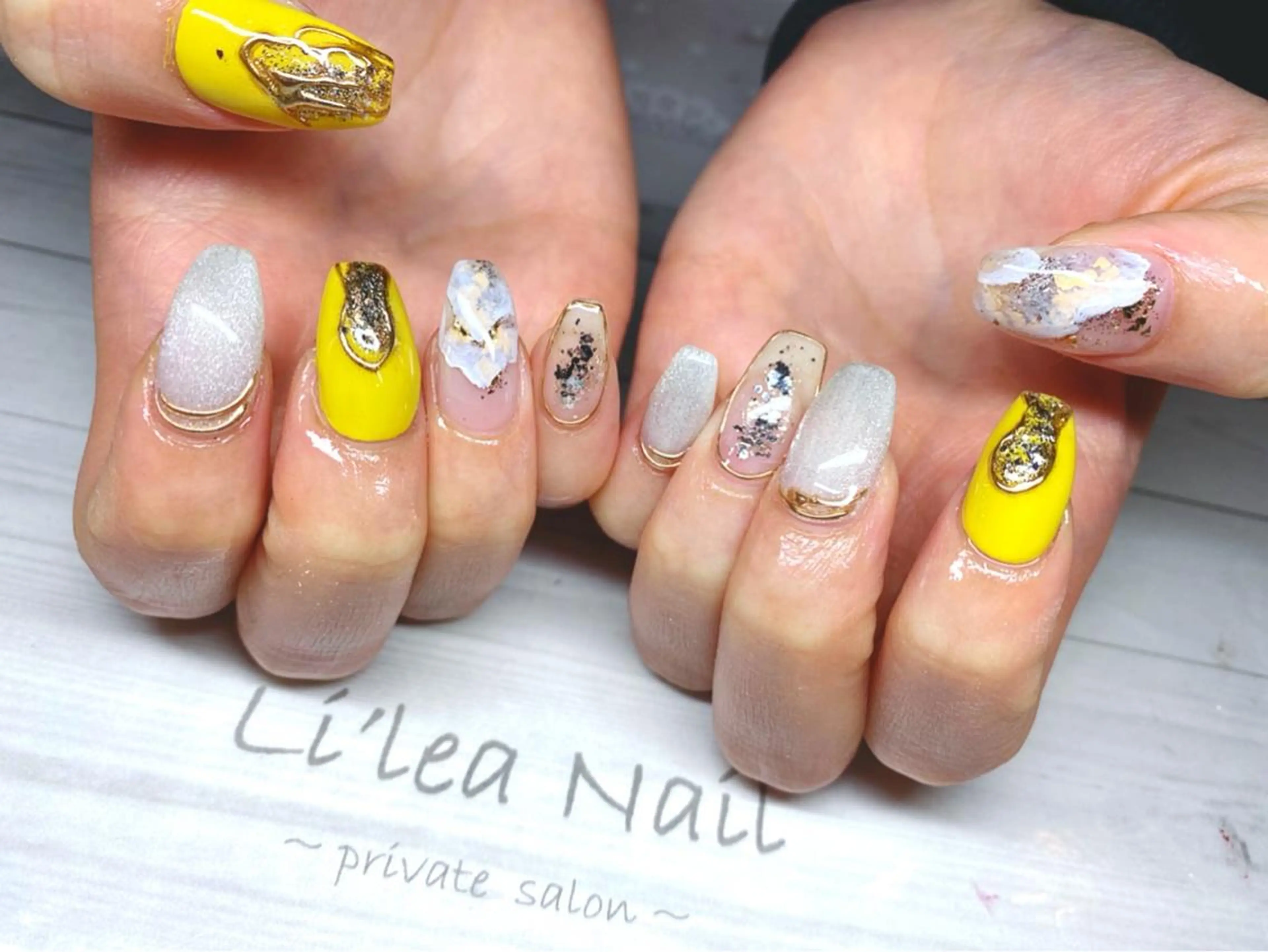 ネイル Li'leaNail AINAのネイルデザイン