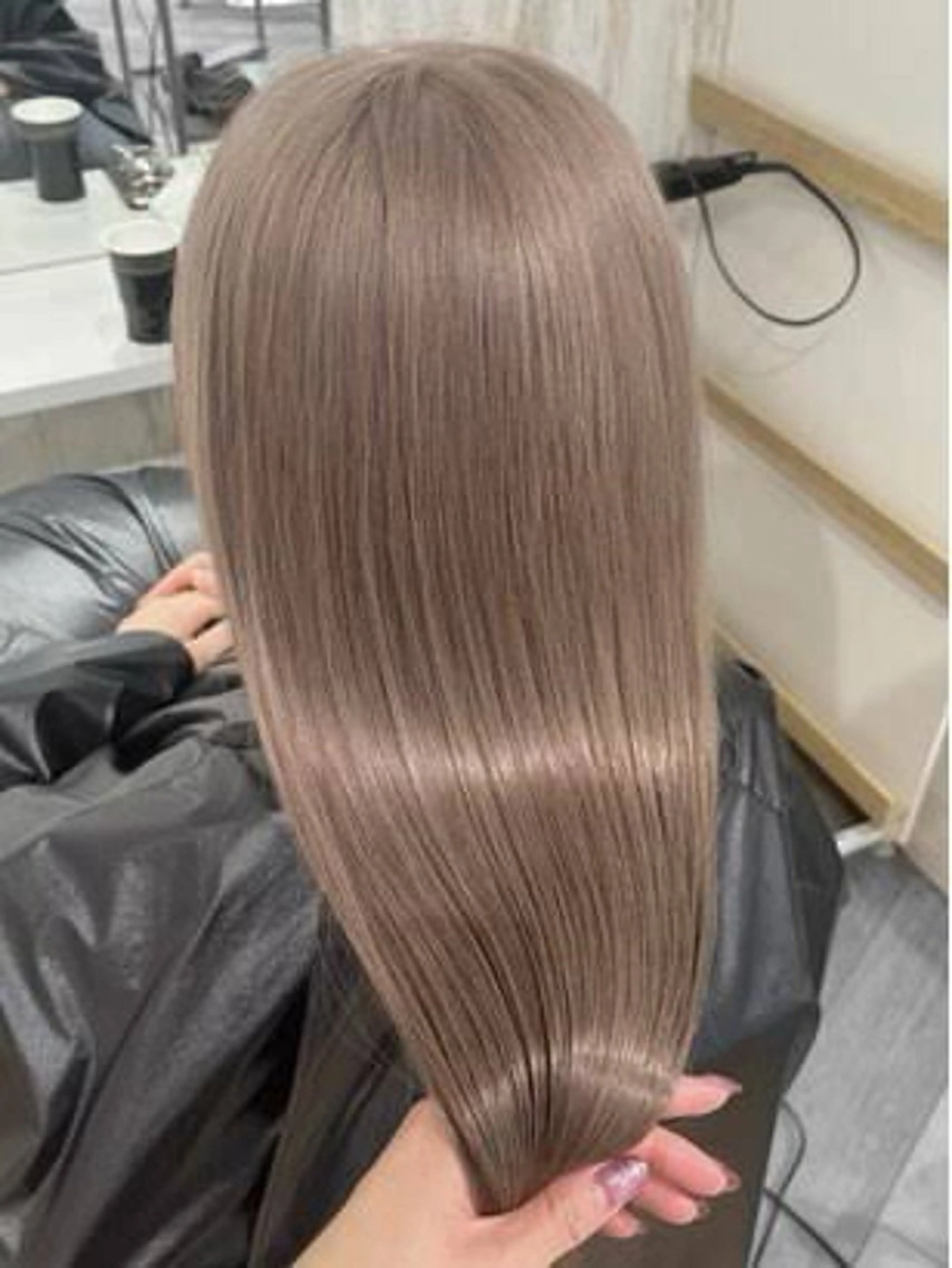 セミロング カラー hair salon UNO伊勢原店所属・高橋 廉人のヘアスタイル