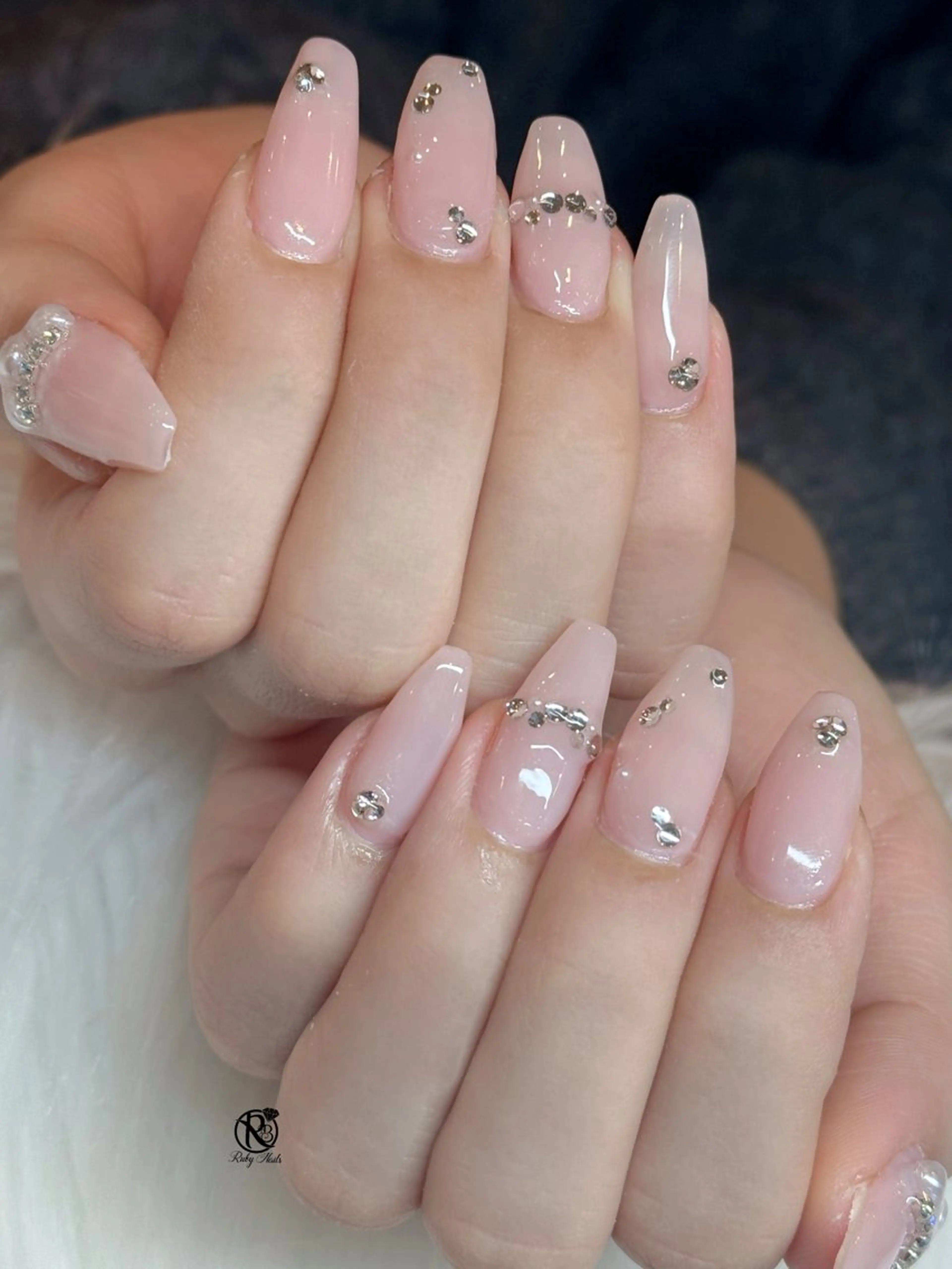 ネイル ボルドー ブラウン チークネイル ドット フットネイル ハンドネイル チェリネイルサロン 霞ヶ関のネイルデザイン